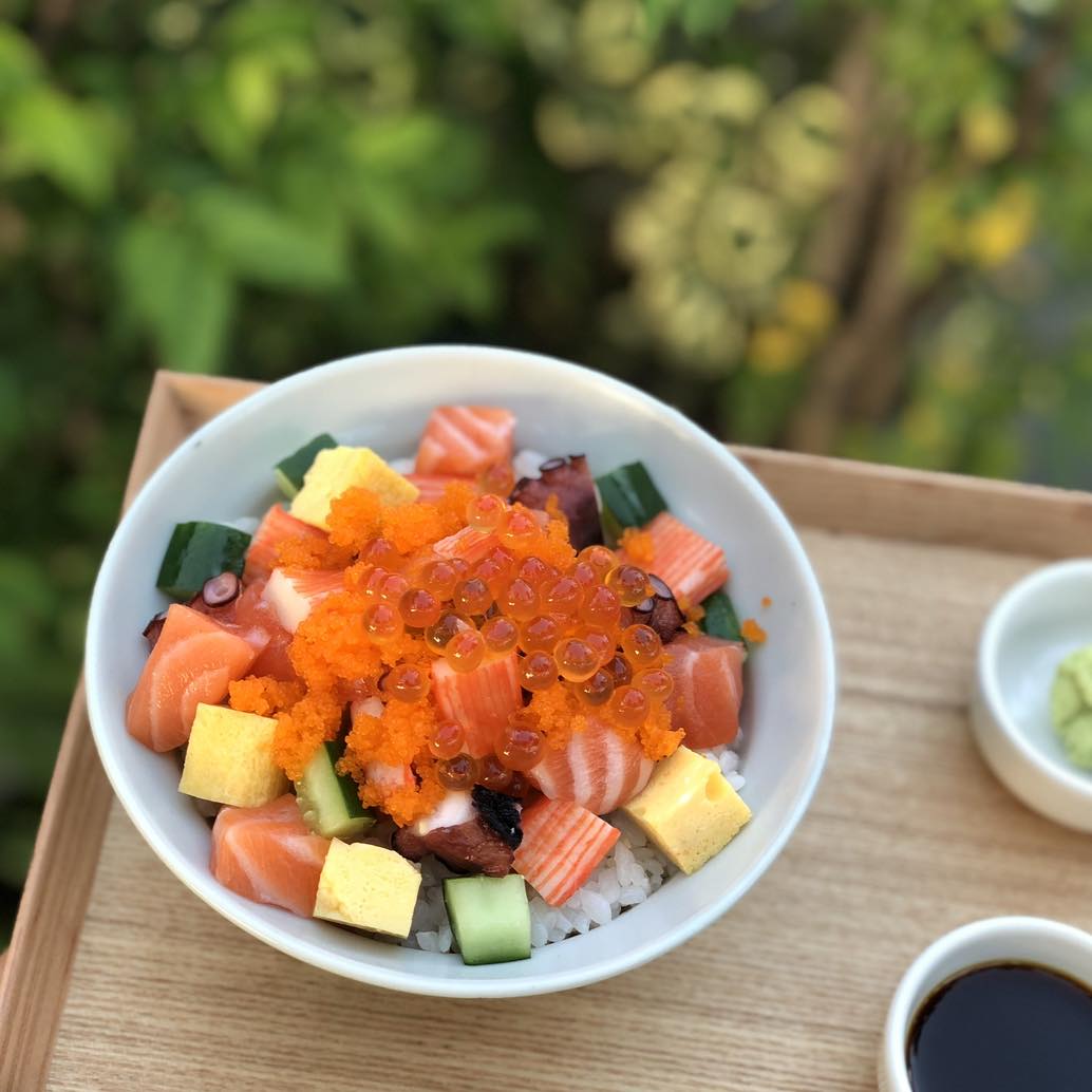 บัน'S TOWN, สากลนคร, CHEER BAN, เก๋าใหญ่ซีฟู้ด, ข้าวบ้านแม่