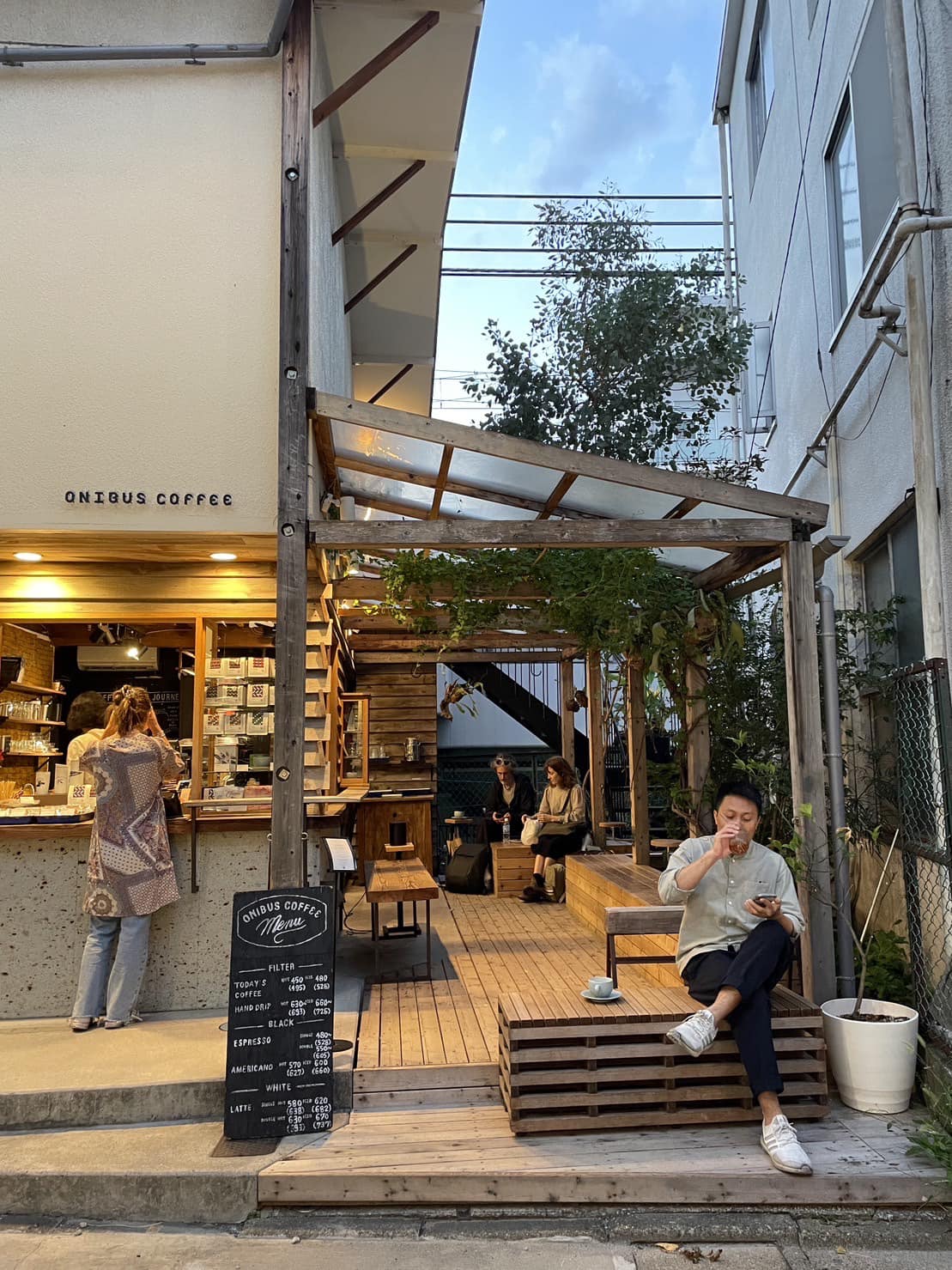 บัน'S TOWN, สากลนคร, CHEER BAN, เก๋าใหญ่ซีฟู้ด, ข้าวบ้านแม่