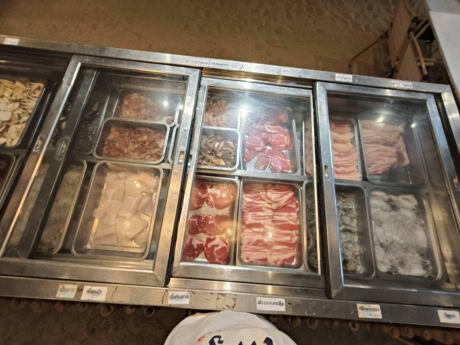 คุณภัฐหมูกะทะ, รักเขาหลงเขา หมูกระทะ, จ่า หมูกระทะ สาขา ซอยอุดมเดช, สานฝัน หมูกระทะ, อร่อยเต็ม 10 หมูกระทะ ชาบู, บังโก๊ะหมูกระทะชั่งโล, แก้มตุ่ย8 หมูกระทะ, หจก.หมูกระทะ, AK หมูกระทะชั่งกิโล สุขสวัสดิ์26