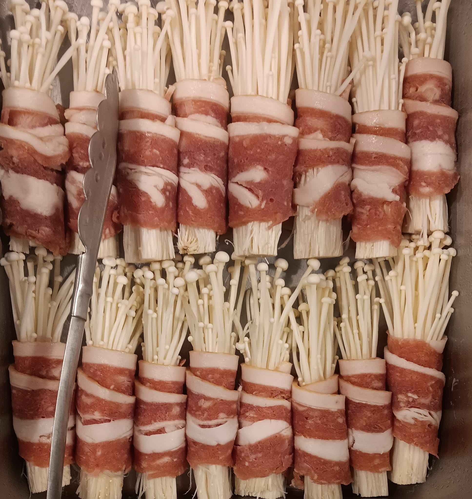 คุณภัฐหมูกะทะ, รักเขาหลงเขา หมูกระทะ, จ่า หมูกระทะ สาขา ซอยอุดมเดช, สานฝัน หมูกระทะ, อร่อยเต็ม 10 หมูกระทะ ชาบู, บังโก๊ะหมูกระทะชั่งโล, แก้มตุ่ย8 หมูกระทะ, หจก.หมูกระทะ, AK หมูกระทะชั่งกิโล สุขสวัสดิ์26