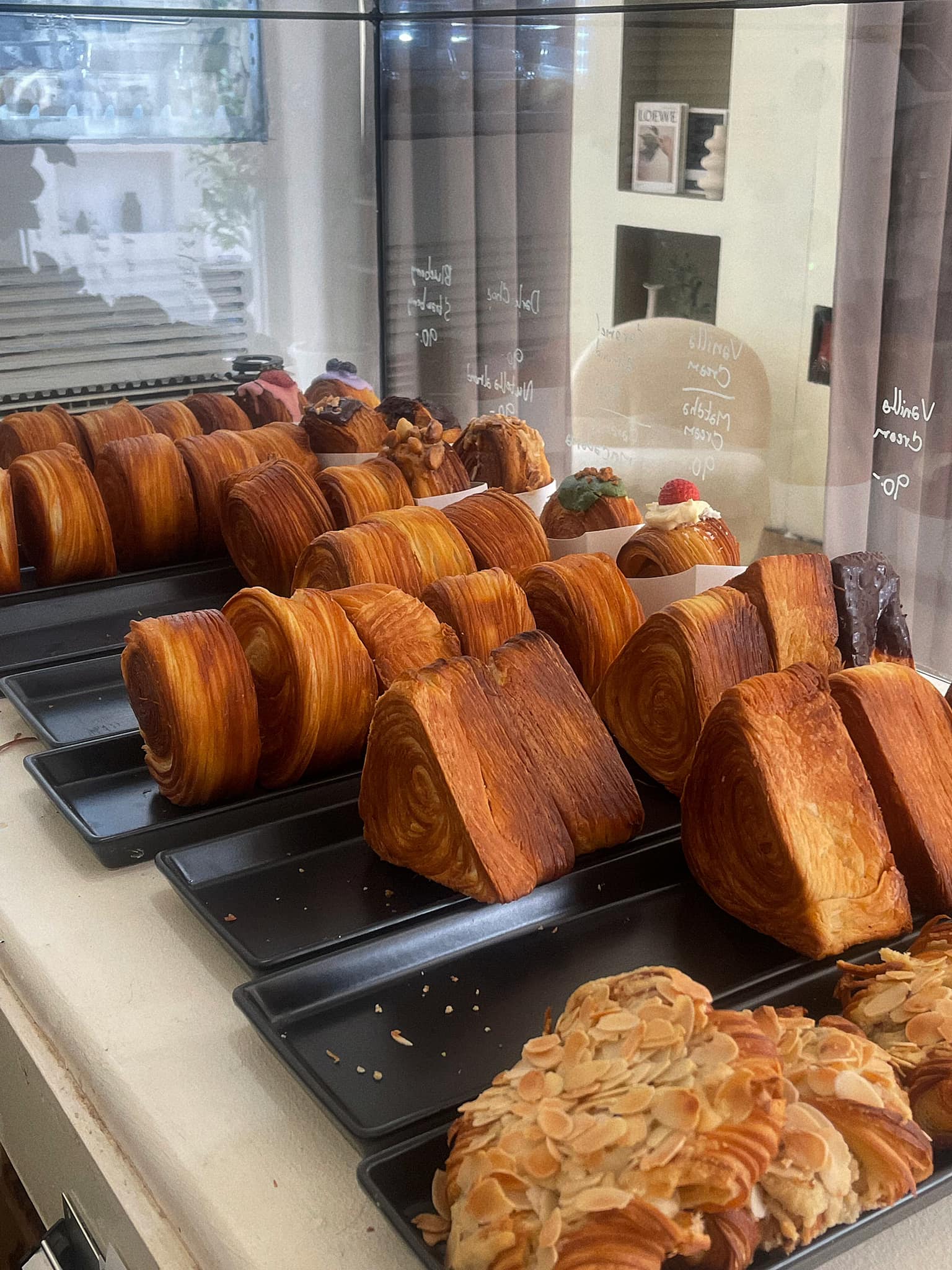 Autumn haus, YOJU Cafe, Lemon Me Farm, STARTCafé, Lot no.8 cafe, 23 cafe and bistro, STAY WITH TREE cafe, April Flavors cafe, Destiny cafe', บ้านปายนา, DUBUA CAFE, House of Chandra - เสน่ห์จันทน์ , 11 Elephant Dessert Cafe, Hangar Cafe', Merce Cafe & Restaurant, Ton Khao Terrace, O2 Kaffee & Bistro, Pomelo Cafe, Little tree, Chinu Coffee