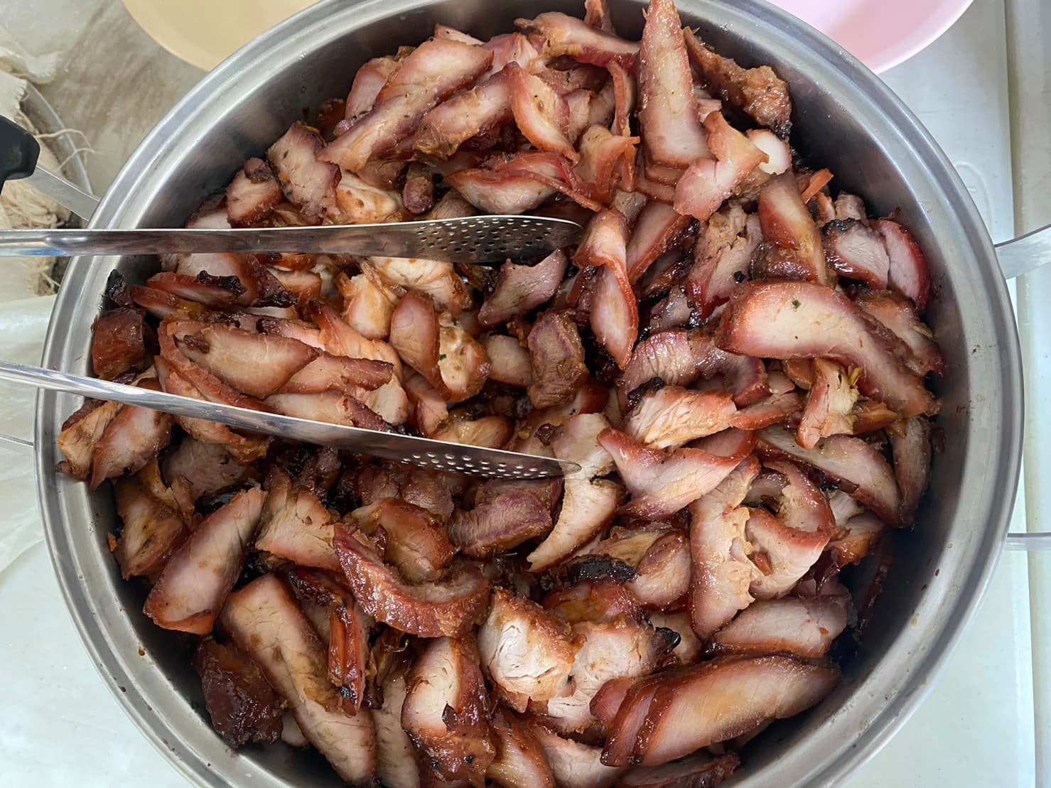 ก๋วยเตี๋ยวลูกชิ้นปลาเจ๊ปุ๊ย ห้าแยกพลับพลาชัย, ข้าวต้มแห้งคุณนิด สาขา เยาวราช X ก๋วยเตี๋ยวลูกชิ้นปลาเจ๊ส้ม, ลักตี๋ "六弟" บะหมี่เกี๊ยวทะเล เยาวราช, ห้องอาหารพูนเลิศ(เหลาะงาทิ้น)ข้าวหน้าไก่ห้าแยก, ข้าวต้มปลาตรอกถั่วงอก, ไก่บ้านพริกไทยดำ ห้าแยกพลับพลาไชย, ร้านอาหารครัวดอกไม้ขาว, ร้านไชยพราหมณ์ Made with Heart, ราดหน้า ท่ง ฮั่ว เฮง "เฮียตั๋ง", ข้าวต้มปลา by อุษณีย์, ตุ้ยนุ้ยอีทเทอรี่