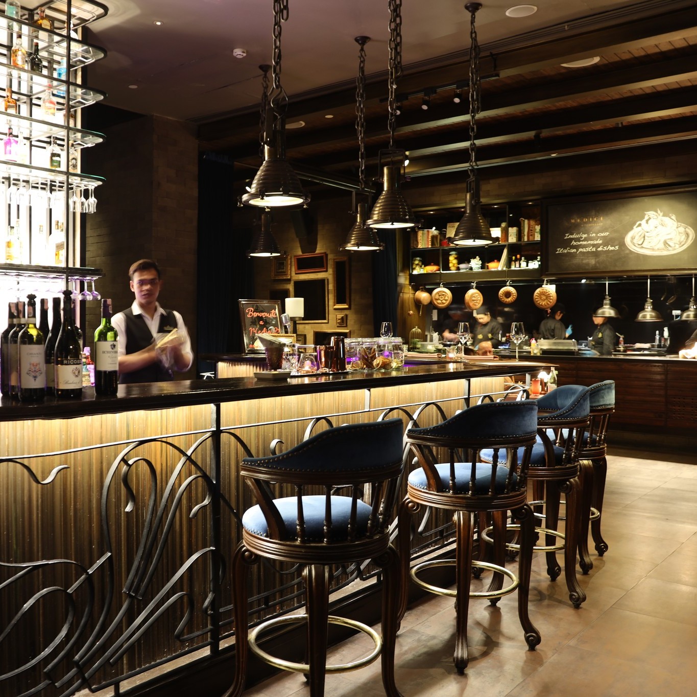 Baan Langsuan, Co-limited, LAUGH by nico nico, Mickey's Diner BKK, Medici Kitchen &amp; Bar, ครัวในบ้าน