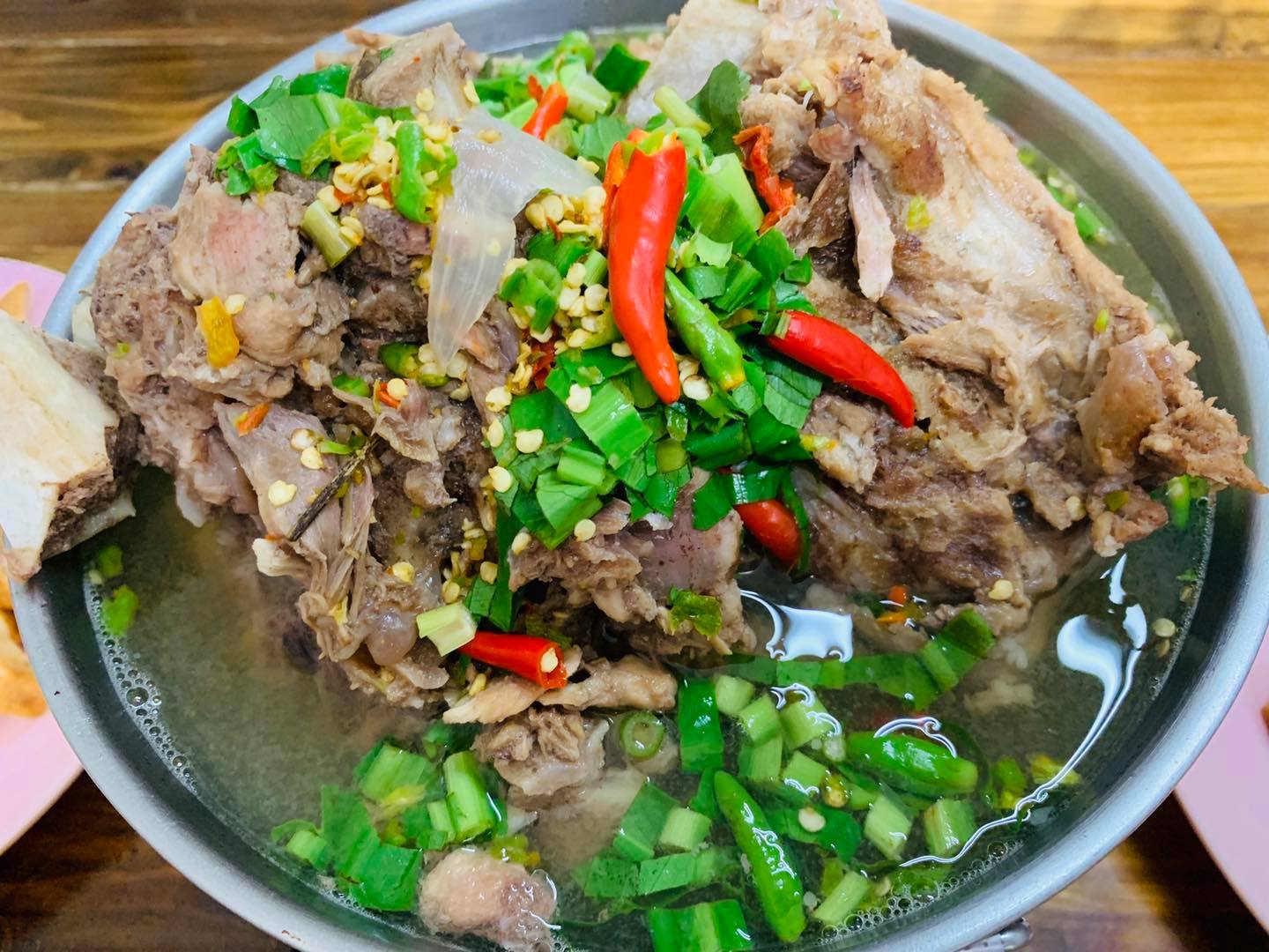 ขนมกุยช่าย หมู่บ้านเศรษฐกิจ, เล่าซา (ลิ้มเล่าซา) เซ็นต์หลุยส์, หม่าล่าชาวเขา Malashaokao, 1:2 Coffee Company, หิว หิว Hiew Hiew, หมูทอดเซ็นต์หลุยส์, กิตติก๋วยเตี๋ยวเป็ด