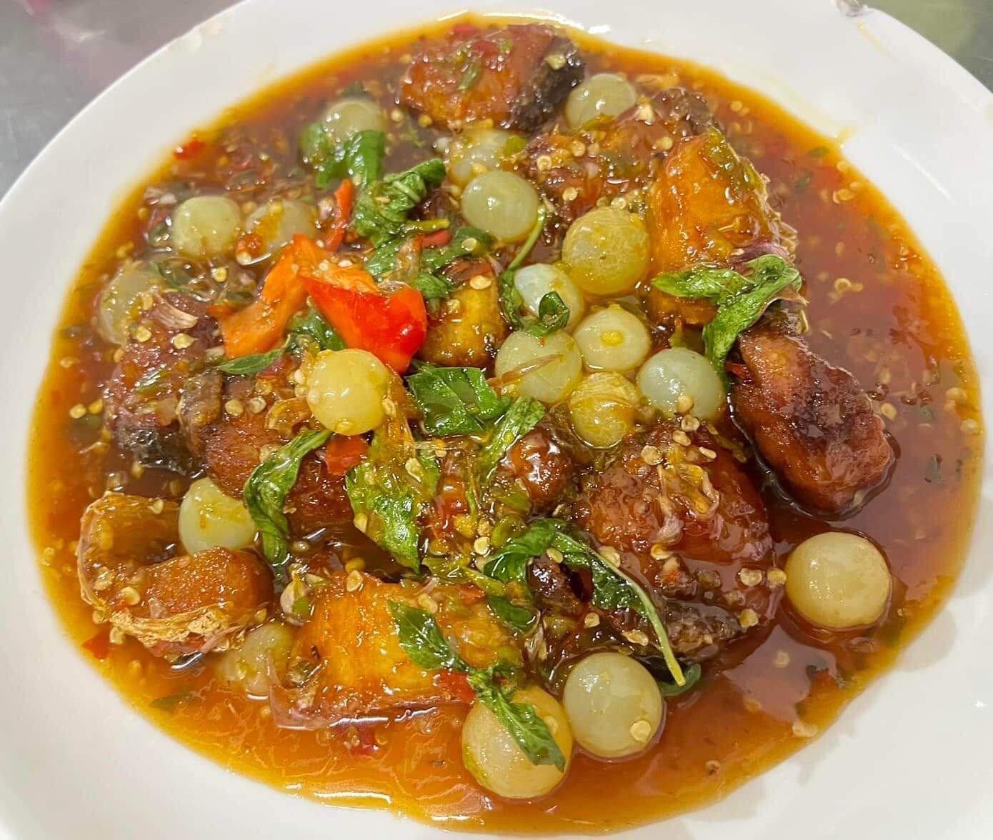 ครัวเจ๊นงค์ซีฟู๊ด, แม่ลูกจันทน์, สาขาบางตะบูน, โคตรหมู, ครัวริมเล ปูเป็น, Luckyseafood 2, ครัวไข่มุกปูเป็น, เจ๊เหมียวทะเลสด, เปลญวน เพชรบุรี, ครัวเพชรน้ำฟ้า, วิวทะเลซีฟู้ดชะอำ, ป้าหยัน, พวงเพชร, ครัวห้วยทราย, กิ่งกาญจน์, รีแล็กซ์ เพชรบุรี, เรือแลเล บางตะบูน, สวนอาหาร "ล้านอร่อย", บางตะบูนเบย์, ครัวปรียานนท์ หาดเจ้าสำราญ, สังเวียนซีฟู้ด Sungwean seafood