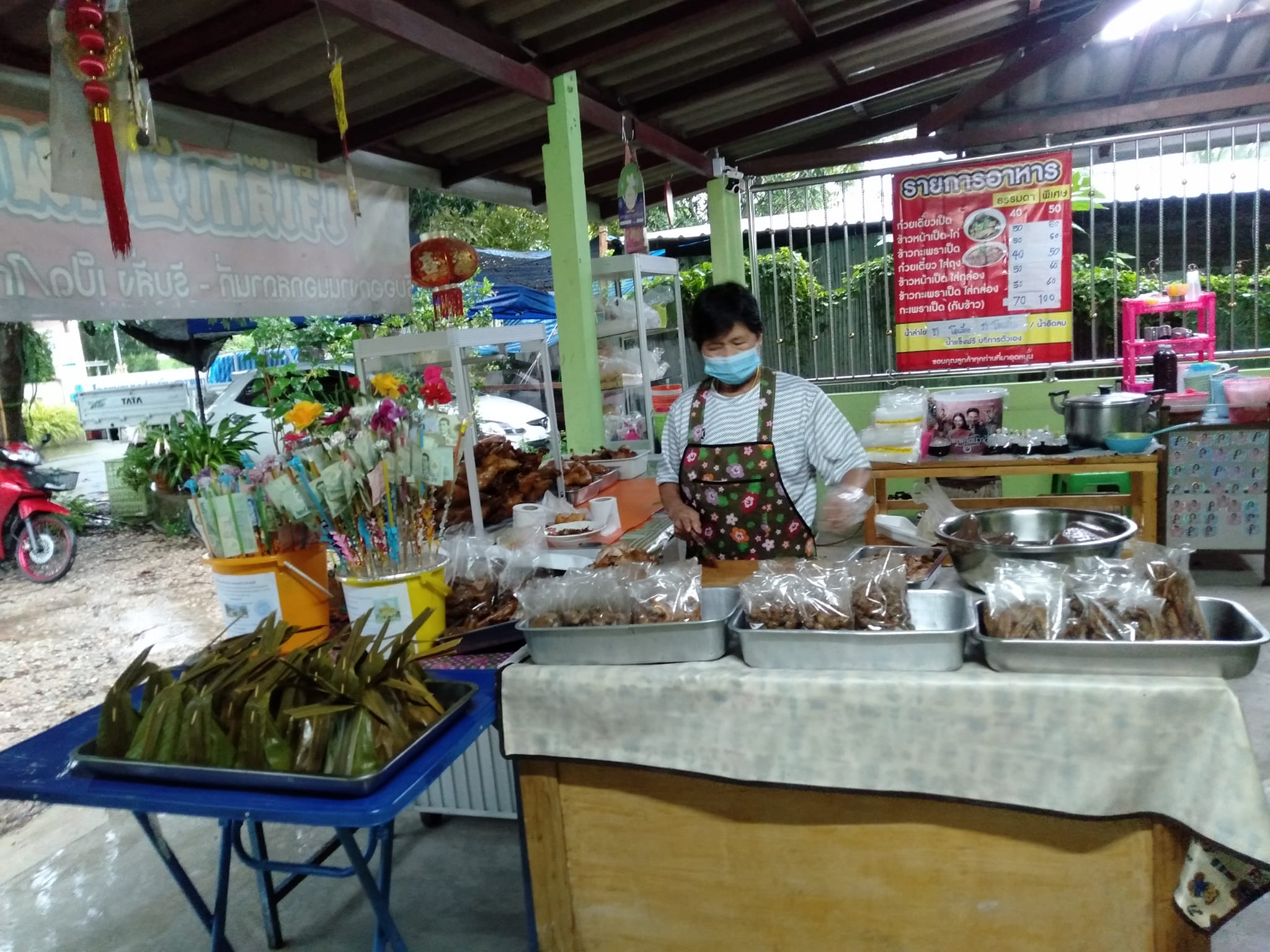 ร้านก๋วยเตี๋ยวยายปุก วัดธรรมนิมิต จ.สมุทรสงคราม, เตี๋ยว ตก กะลา, ก๋องเมงจั้น บะหมี่เกี๊ยว, ร้านอาหาร เกาเหลากรุงไทย, ก๋วยเตี๋ยวหมูมะนาว แม่บุญมี, ก๋วยเตี๋ยวเรือแคปลั่น หมูน้ำตก-น้ำแดง, แซ่บเตี๋ยวห้อยขา บ้าน ณ ตุ๊กจ้า, ก๋วยเตี๋ยวเนื้อ-หมูน้ำแดง ลุงพร เจ้าเก่าคลองตะโก, ก๋วยเตี๋ยวหมูย่างกะทิสด อัมพวา, ก๋วยเตี๋ยวปลาคลองโคน, เจ๊เล็กก๋วยเตี๋ยวเป็ด วัดแก้วฟ้า, ร้านลูกชิ้นวีระ แม่กลอง, ร้านชุ้นพานิช เจ้อั้ง, บ้านเตี๋ยวทรงไทย