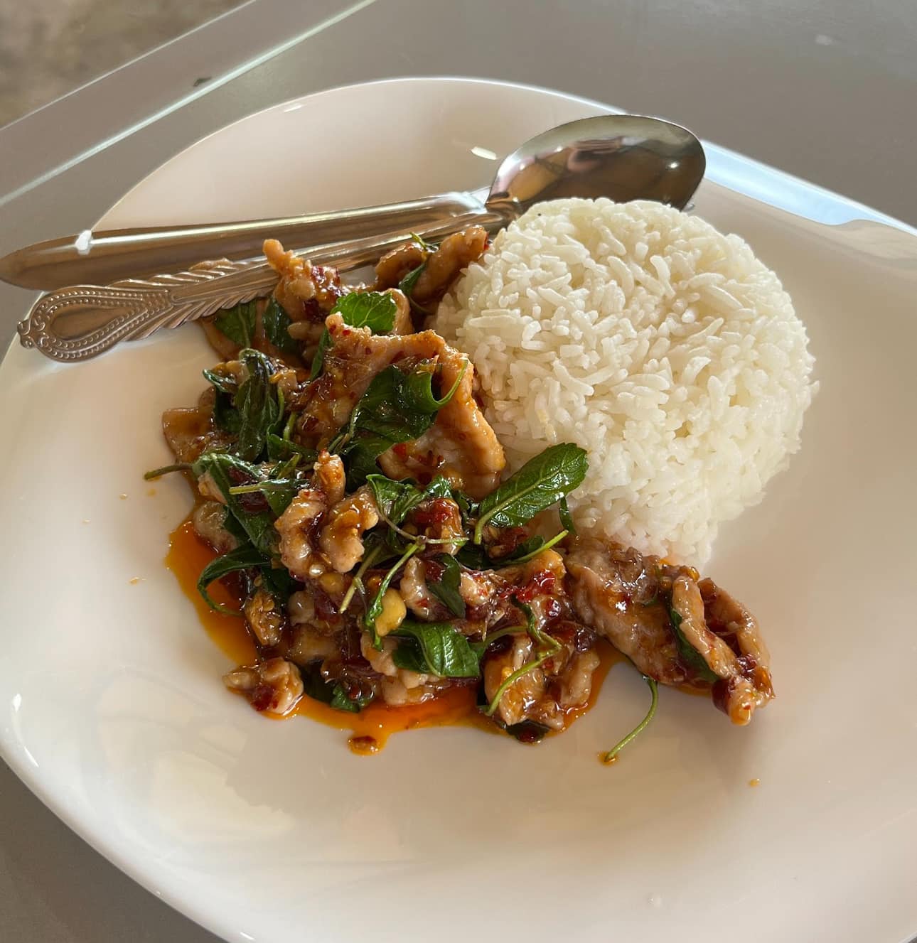 ร้านก๋วยเตี๋ยวยายปุก วัดธรรมนิมิต จ.สมุทรสงคราม, เตี๋ยว ตก กะลา, ก๋องเมงจั้น บะหมี่เกี๊ยว, ร้านอาหาร เกาเหลากรุงไทย, ก๋วยเตี๋ยวหมูมะนาว แม่บุญมี, ก๋วยเตี๋ยวเรือแคปลั่น หมูน้ำตก-น้ำแดง, แซ่บเตี๋ยวห้อยขา บ้าน ณ ตุ๊กจ้า, ก๋วยเตี๋ยวเนื้อ-หมูน้ำแดง ลุงพร เจ้าเก่าคลองตะโก, ก๋วยเตี๋ยวหมูย่างกะทิสด อัมพวา, ก๋วยเตี๋ยวปลาคลองโคน, เจ๊เล็กก๋วยเตี๋ยวเป็ด วัดแก้วฟ้า, ร้านลูกชิ้นวีระ แม่กลอง, ร้านชุ้นพานิช เจ้อั้ง, บ้านเตี๋ยวทรงไทย