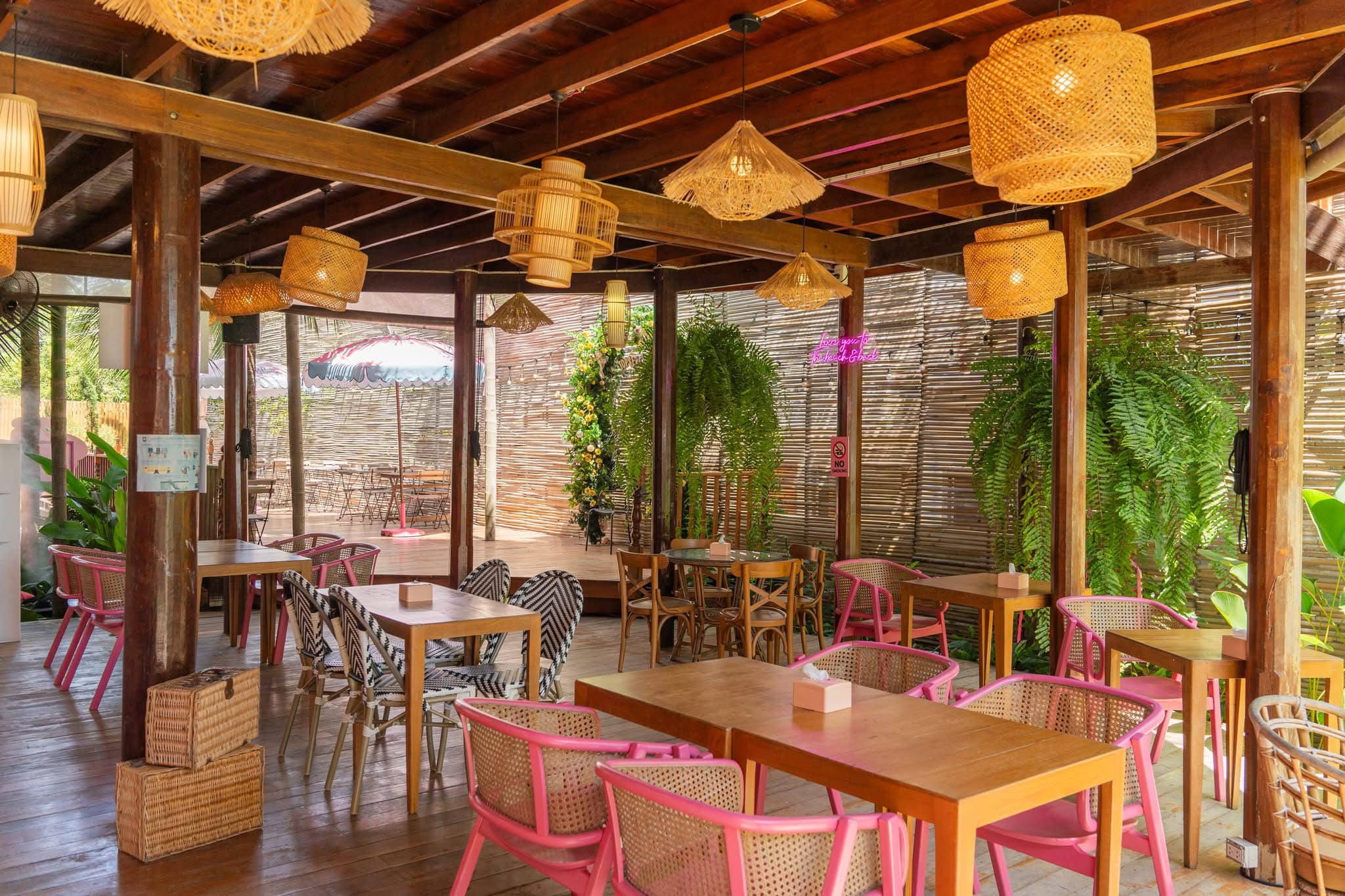 Ka-Num Home Cafe, mira cafe, สุขพอ-Sukpor, ลิ้มรส Limrot, RE - REST CAFE, BAMP : Beach &amp; Cafe, สุดา คาเฟ่ Suda Cafe", RAY CAFE, Top Seacret Beach Cafe, 25 Monday cafe', Tree House Cafe', Memory House Cafe HuaHin, B’day Cafe, 3pm cafe’, One &amp; Only Café, Bay Camp Cafe