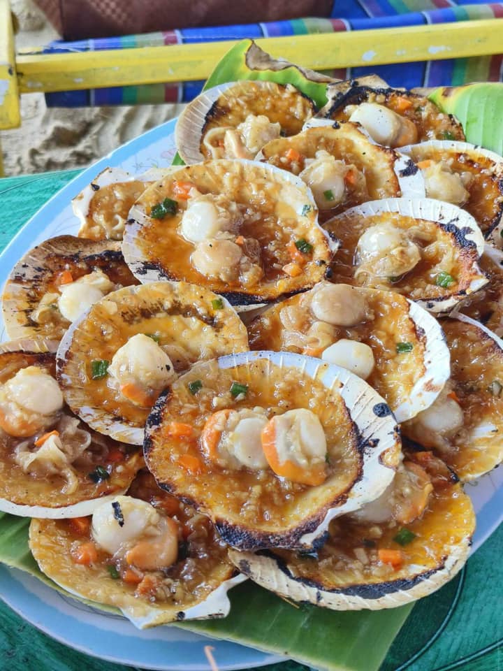 ครัวลุงมันซีฟู้ด, ตั้งฉ่ายซีฟู้ด, บ้านไร่น้ำอิง, พรทะเลซีฟู้ด, ศิริกัญญาซีฟู๊ด, ผึ้งทะเลเผา เบอร์ 9, ครัวป้ายืนซีฟู้ด, นู๋ยาซีฟู้ดชะอำ, ครัวเม็ดทราย, บ้านครัวทะเล, ครัวห้วยทราย, Platoo Restaurant, ครัวป้าเฉลียว, ร้านครัวพี่เปี๊ยก บางควาย