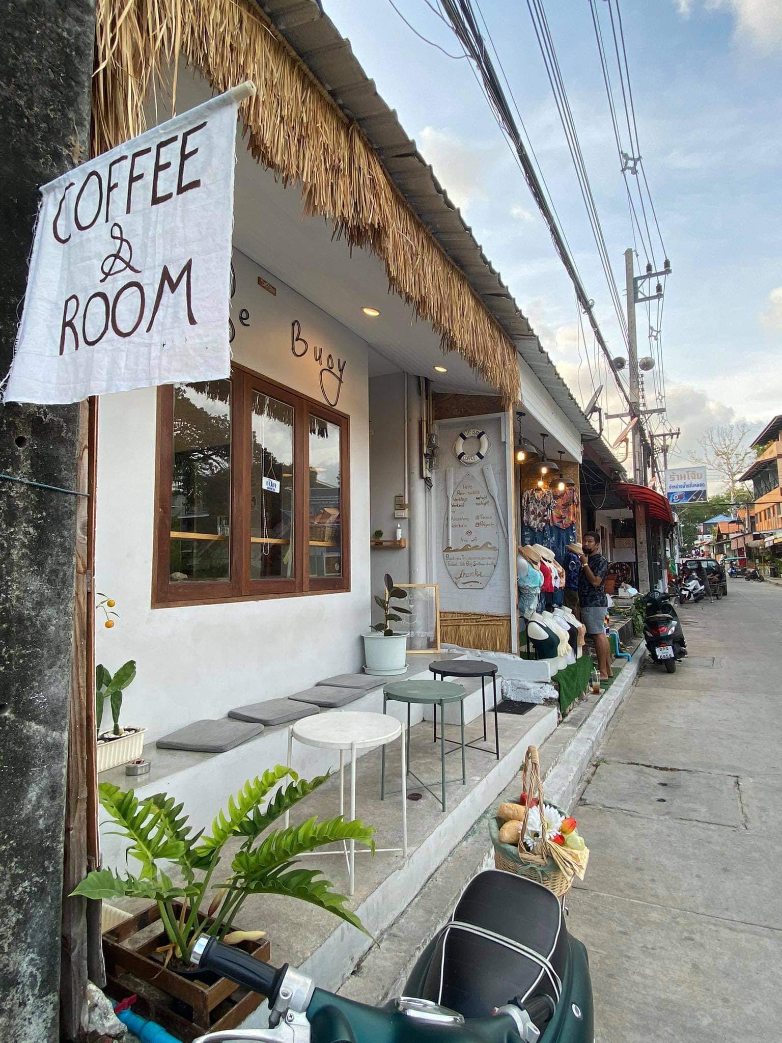 Lamoon, Brown Cabin Chocolate Cafe, Samed Sidewalk, Sawasdee-coco Khosamed