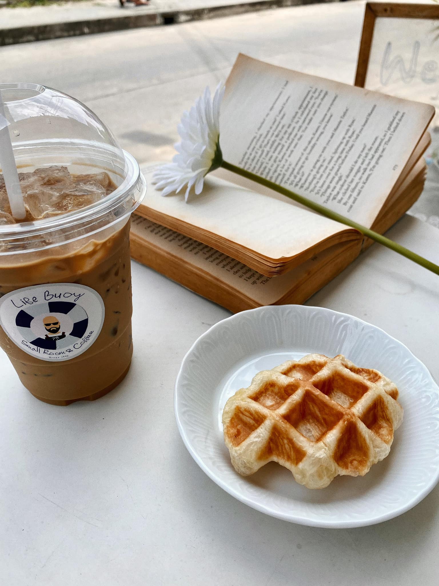 Lamoon, Brown Cabin Chocolate Cafe, Samed Sidewalk, Sawasdee-coco Khosamed