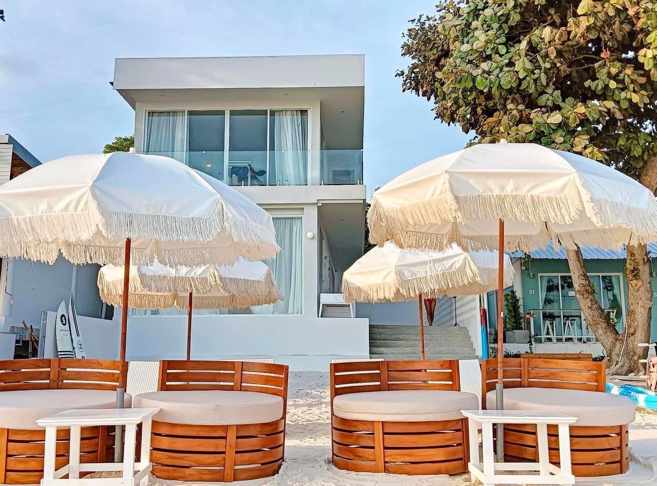 Lamoon, Brown Cabin Chocolate Cafe, Samed Sidewalk, Sawasdee-coco Khosamed