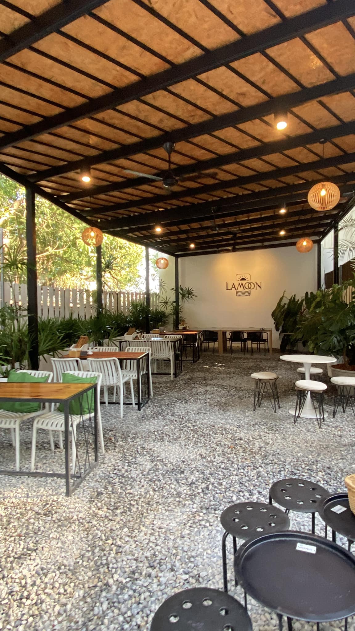 Lamoon, Brown Cabin Chocolate Cafe, Samed Sidewalk, Sawasdee-coco Khosamed