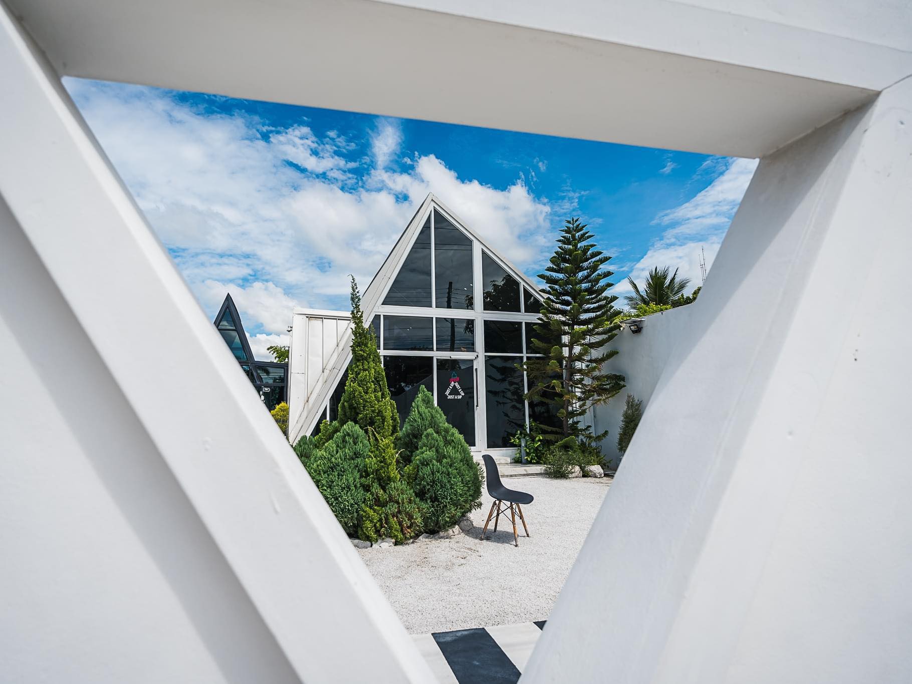 SOP Cafe, Three Mountain Café, ชื่นใจ๋, The Peace Coffee, โคโค่คอฟฟี่, Mali Cafe &amp; Cuisine, Tree Shade, Smallroom cafe passion, อาตี๋โกปี๊, Tara Coffee, In Cafe, Thanks, CORO FIELD, White Cacti