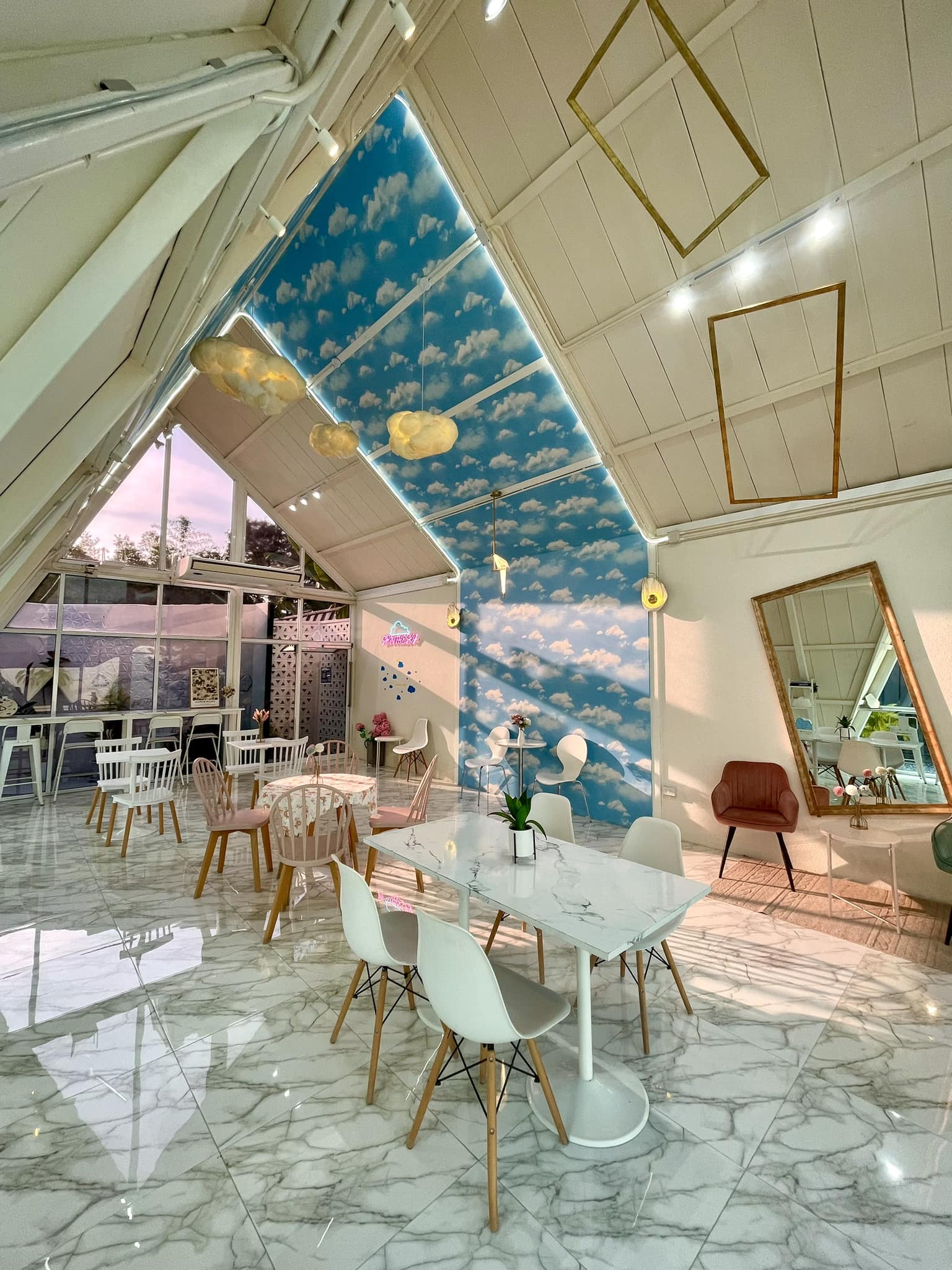 SOP Cafe, Three Mountain Café, ชื่นใจ๋, The Peace Coffee, โคโค่คอฟฟี่, Mali Cafe &amp; Cuisine, Tree Shade, Smallroom cafe passion, อาตี๋โกปี๊, Tara Coffee, In Cafe, Thanks, CORO FIELD, White Cacti