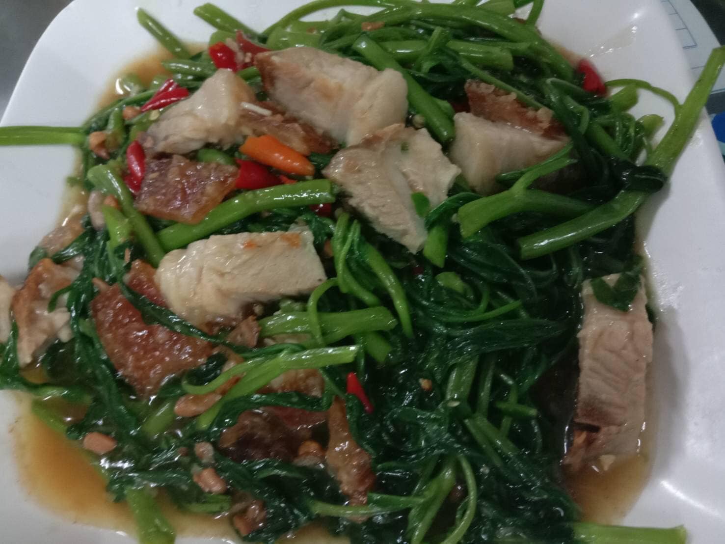 โย่งราดหน้าหมูอึ๋ม, ร้านก๋วยเตี๋ยวเจ้โหงว - ซอยเจริญสุข คลองเตย, ร้านอาหารชวนโภชนา ข้าวต้มโต้รุ่ง, ร้านอาหารหลงจู เกี๊ยวเมืองจีน, Vietnamese and More