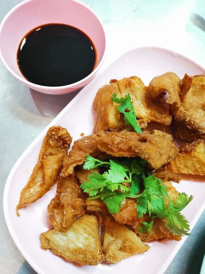 โย่งราดหน้าหมูอึ๋ม, ร้านก๋วยเตี๋ยวเจ้โหงว - ซอยเจริญสุข คลองเตย, ร้านอาหารชวนโภชนา ข้าวต้มโต้รุ่ง, ร้านอาหารหลงจู เกี๊ยวเมืองจีน, Vietnamese and More