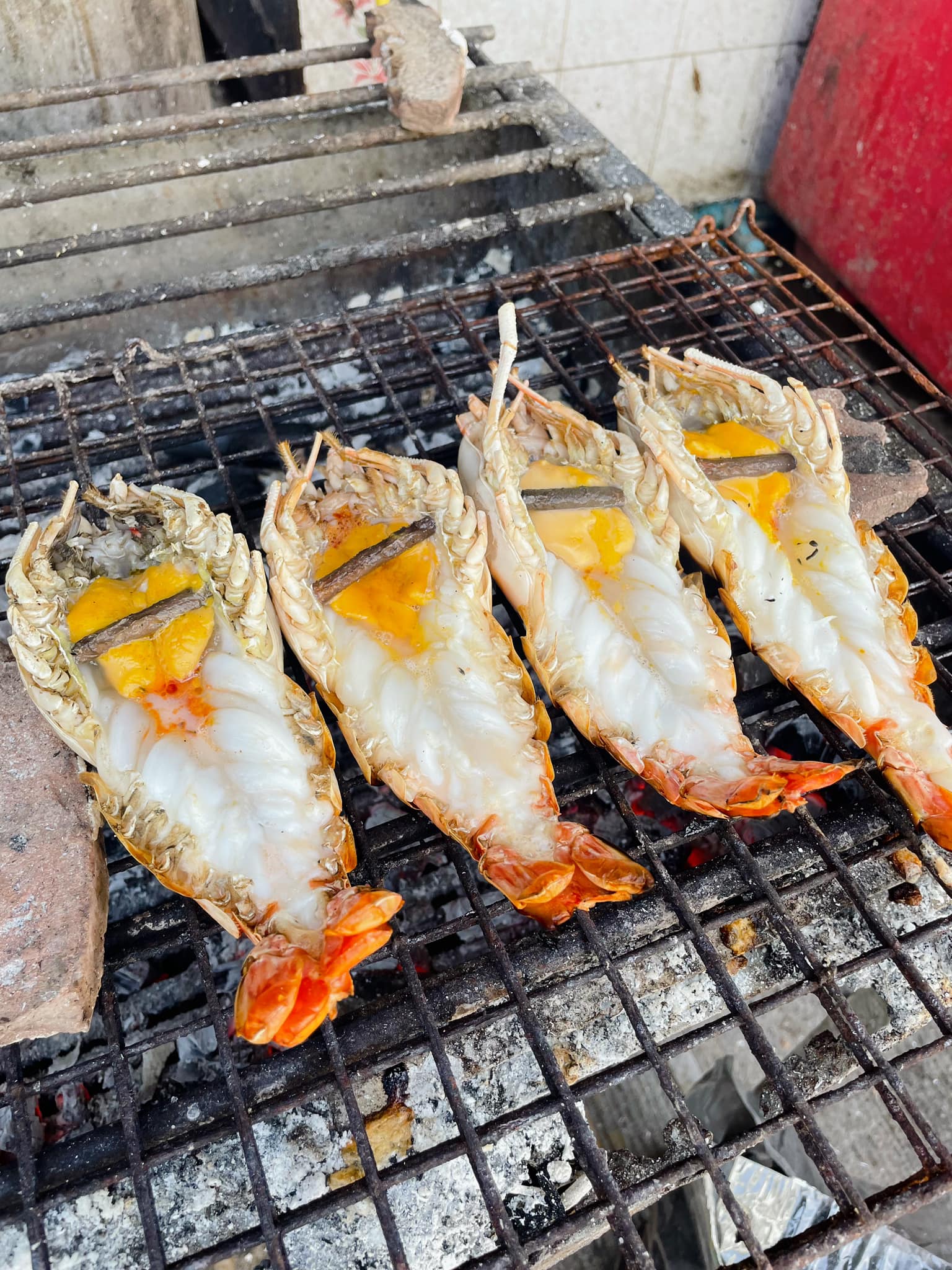 ชายน้ำ, ทรัพย์เจริญซีฟู๊ด-ดำ, กุ้งเผาราชคราม, บ้านอยุธยารมย์, บ้านไม้ริมน้ำ, แกรนด์เจ้าพระญา, บ้านอู่ทอง