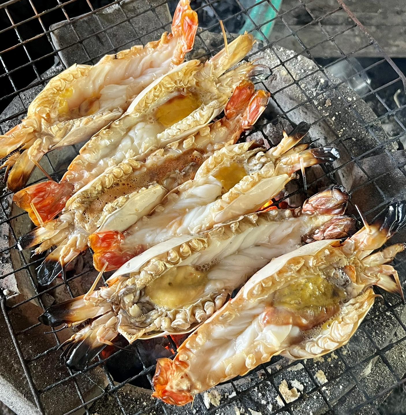 ชายน้ำ, ทรัพย์เจริญซีฟู๊ด-ดำ, กุ้งเผาราชคราม, บ้านอยุธยารมย์, บ้านไม้ริมน้ำ, แกรนด์เจ้าพระญา, บ้านอู่ทอง