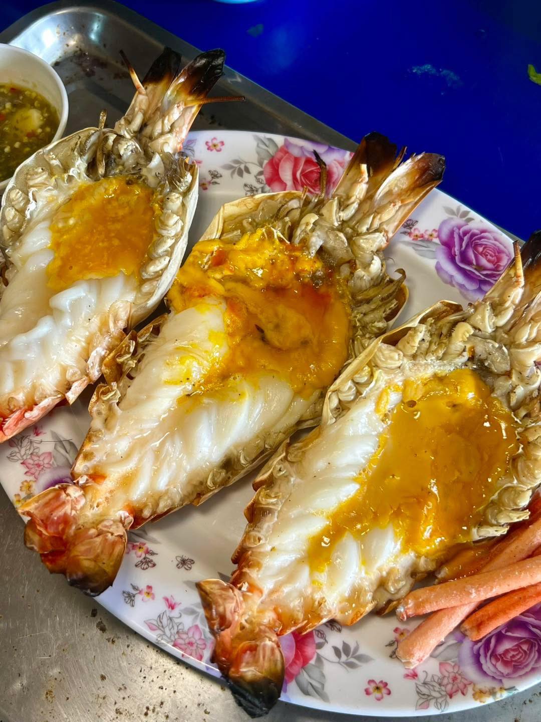 ชายน้ำ, ทรัพย์เจริญซีฟู๊ด-ดำ, กุ้งเผาราชคราม, บ้านอยุธยารมย์, บ้านไม้ริมน้ำ, แกรนด์เจ้าพระญา, บ้านอู่ทอง