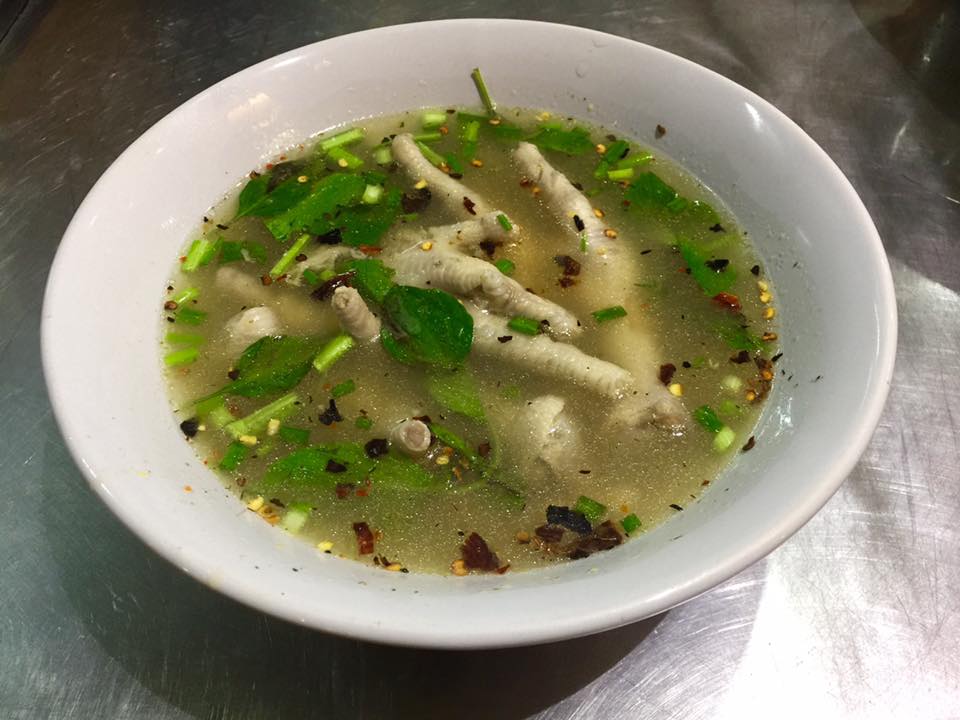 GREENSMOKED, ยำปูม้าเจ็ดยอด, สาขาเชียงใหม่, Izakaya Okada, ข้าวต้มย้ง, ข้าวต้มชาววัง, ขนมจีนสันป่าข่อย, ลาบบังเกอร์ by ช.ช้าง, ไก่ทอดเที่ยงคืน, สาขา 2.3 บ้านมอญ, หมี่กระดาษ ตลาดช้างเผือก, เต๋อตำยำระเบิด เชียงใหม่, มาม่าฟ้าธานี เชียงใหม่, ข้าวต้มแดง2 ข้างวัดแสนฝาง, อ๋องทิพย์รส