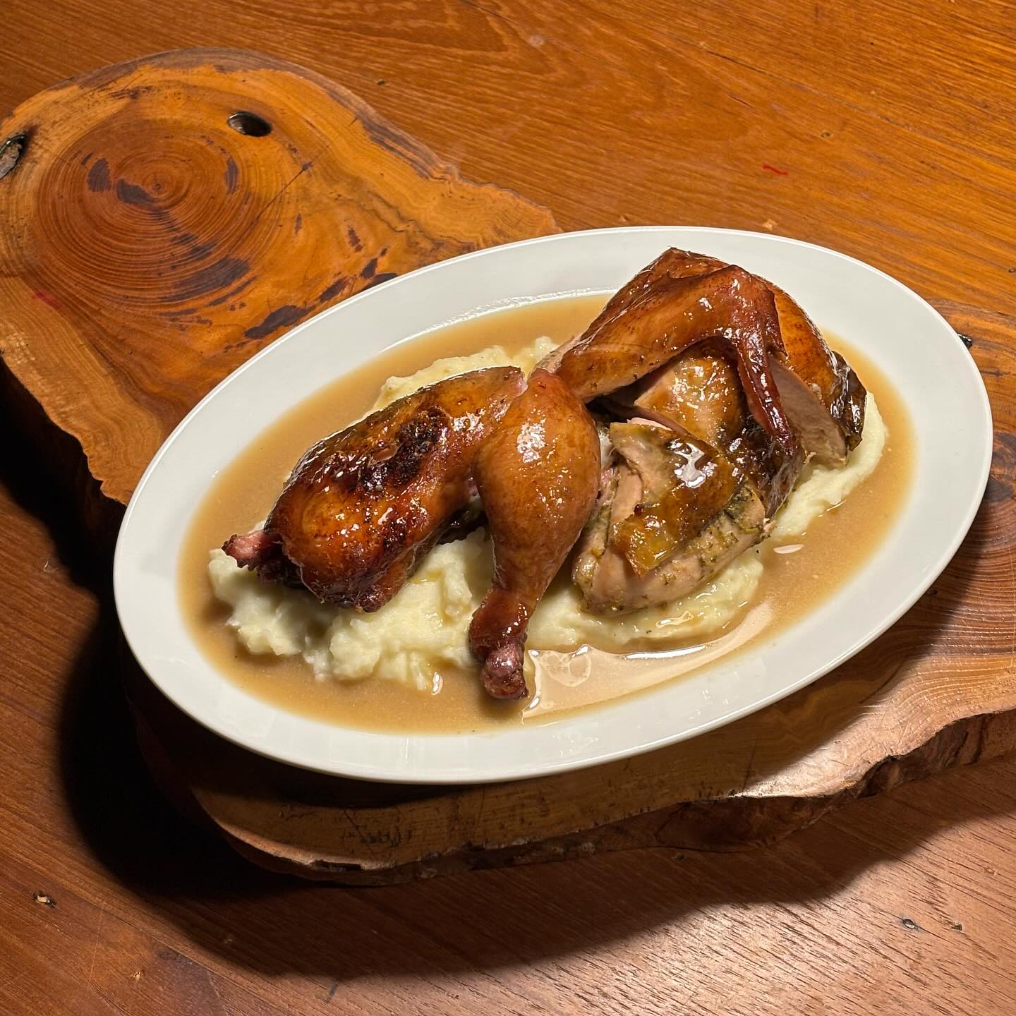 GREENSMOKED, ยำปูม้าเจ็ดยอด, สาขาเชียงใหม่, Izakaya Okada, ข้าวต้มย้ง, ข้าวต้มชาววัง, ขนมจีนสันป่าข่อย, ลาบบังเกอร์ by ช.ช้าง, ไก่ทอดเที่ยงคืน, สาขา 2.3 บ้านมอญ, หมี่กระดาษ ตลาดช้างเผือก, เต๋อตำยำระเบิด เชียงใหม่, มาม่าฟ้าธานี เชียงใหม่, ข้าวต้มแดง2 ข้างวัดแสนฝาง, อ๋องทิพย์รส