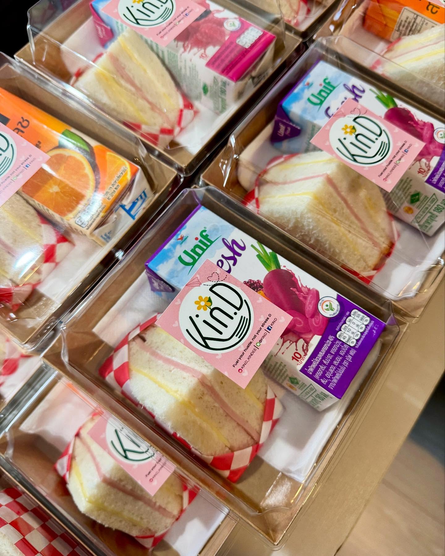 Muibakery, กินดี อยู่ดี by foreste cafe, The Waffle, Snack food.shop, Snackbox Monchanok, ไออุ่น, บ้านทองม้วน, Jaidee Homemade, ชื่นจิต chuenchit, Nara Snack Box - รับจัดเบรค, ว่าหรอย-waroi, KIN.D