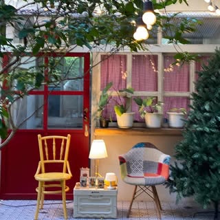 ชบาบาร์น ครัวอีสานวินเทจ อุดรธานี, Boombim Tree House บ้านเล็กในซอยลับ, BEYOND CAFE, ปังป๋านมสด สาขา2 วงเวียนกรมหลวง