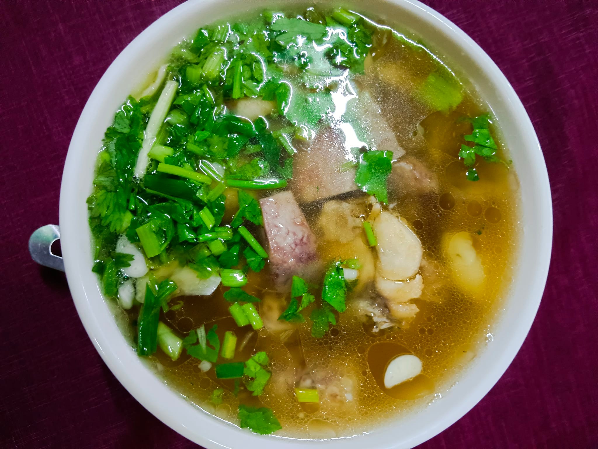 มันโภชนา, เรอดังซีฟู้ด, บ้านเขาหลักซีฟู้ด, ครัวนายอั๊ง เขาหลัก, ครัวมาดาม, เล่าลือ, ครัวผู้พัน เขาหลัก, แปะเถียร เป็ดย่าง เขาหลัก, Peter Pan, เจ๊น้อง ร้านอาหารพื้นเมืองพังงา, KhaoLak Phu View, ครัว หลวงเทน (หรอยที่สุดในเมืองมนุษย์), ครัวน้ำตา