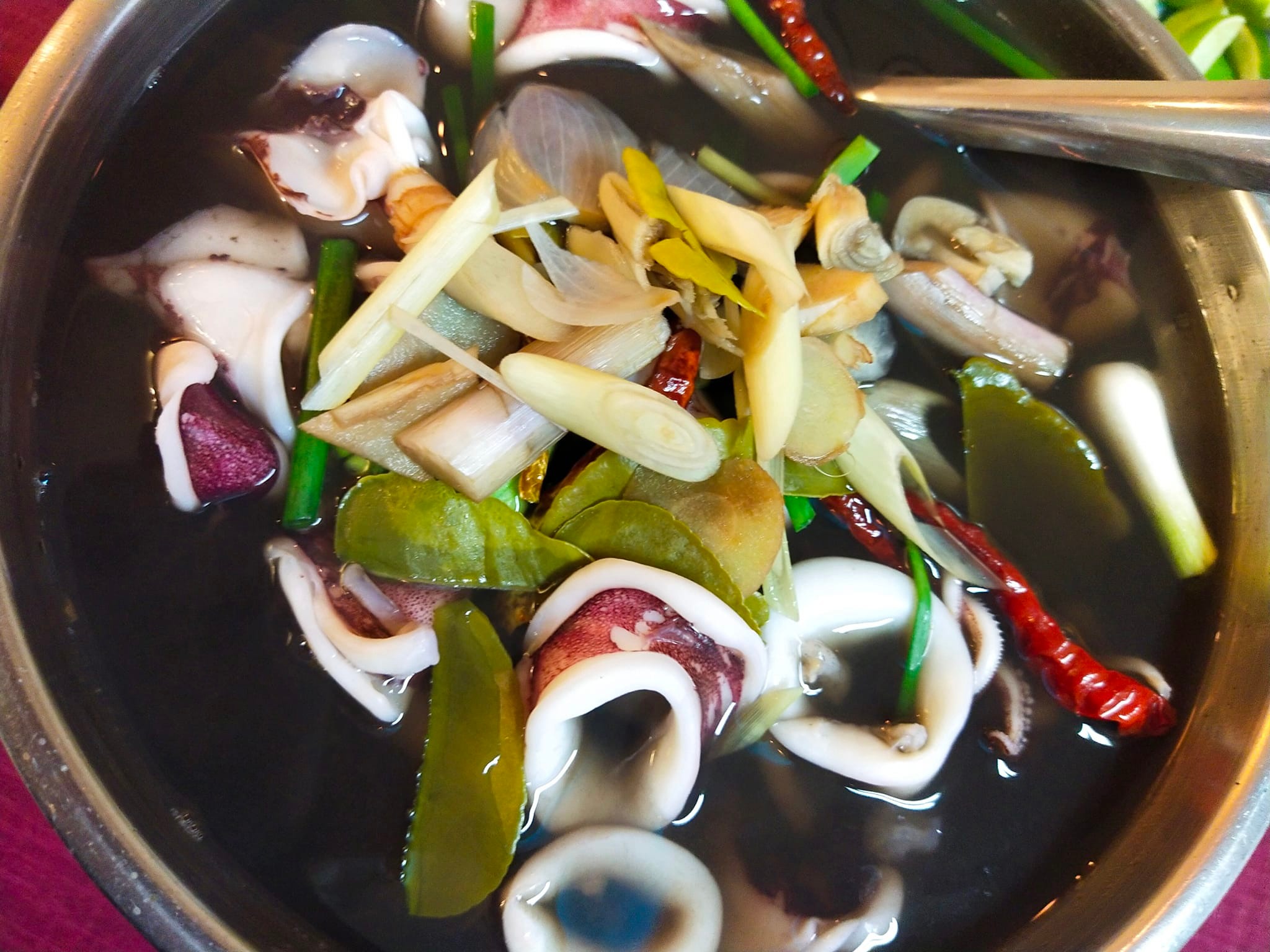 มันโภชนา, เรอดังซีฟู้ด, บ้านเขาหลักซีฟู้ด, ครัวนายอั๊ง เขาหลัก, ครัวมาดาม, เล่าลือ, ครัวผู้พัน เขาหลัก, แปะเถียร เป็ดย่าง เขาหลัก, Peter Pan, เจ๊น้อง ร้านอาหารพื้นเมืองพังงา, KhaoLak Phu View, ครัว หลวงเทน (หรอยที่สุดในเมืองมนุษย์), ครัวน้ำตา