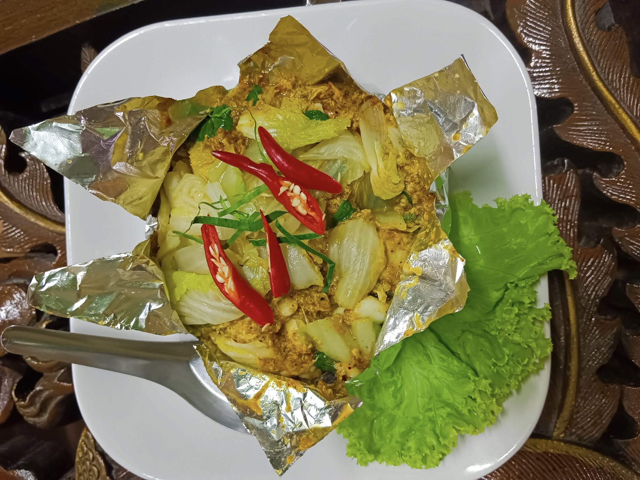 มันโภชนา, เรอดังซีฟู้ด, บ้านเขาหลักซีฟู้ด, ครัวนายอั๊ง เขาหลัก, ครัวมาดาม, เล่าลือ, ครัวผู้พัน เขาหลัก, แปะเถียร เป็ดย่าง เขาหลัก, Peter Pan, เจ๊น้อง ร้านอาหารพื้นเมืองพังงา, KhaoLak Phu View, ครัว หลวงเทน (หรอยที่สุดในเมืองมนุษย์), ครัวน้ำตา