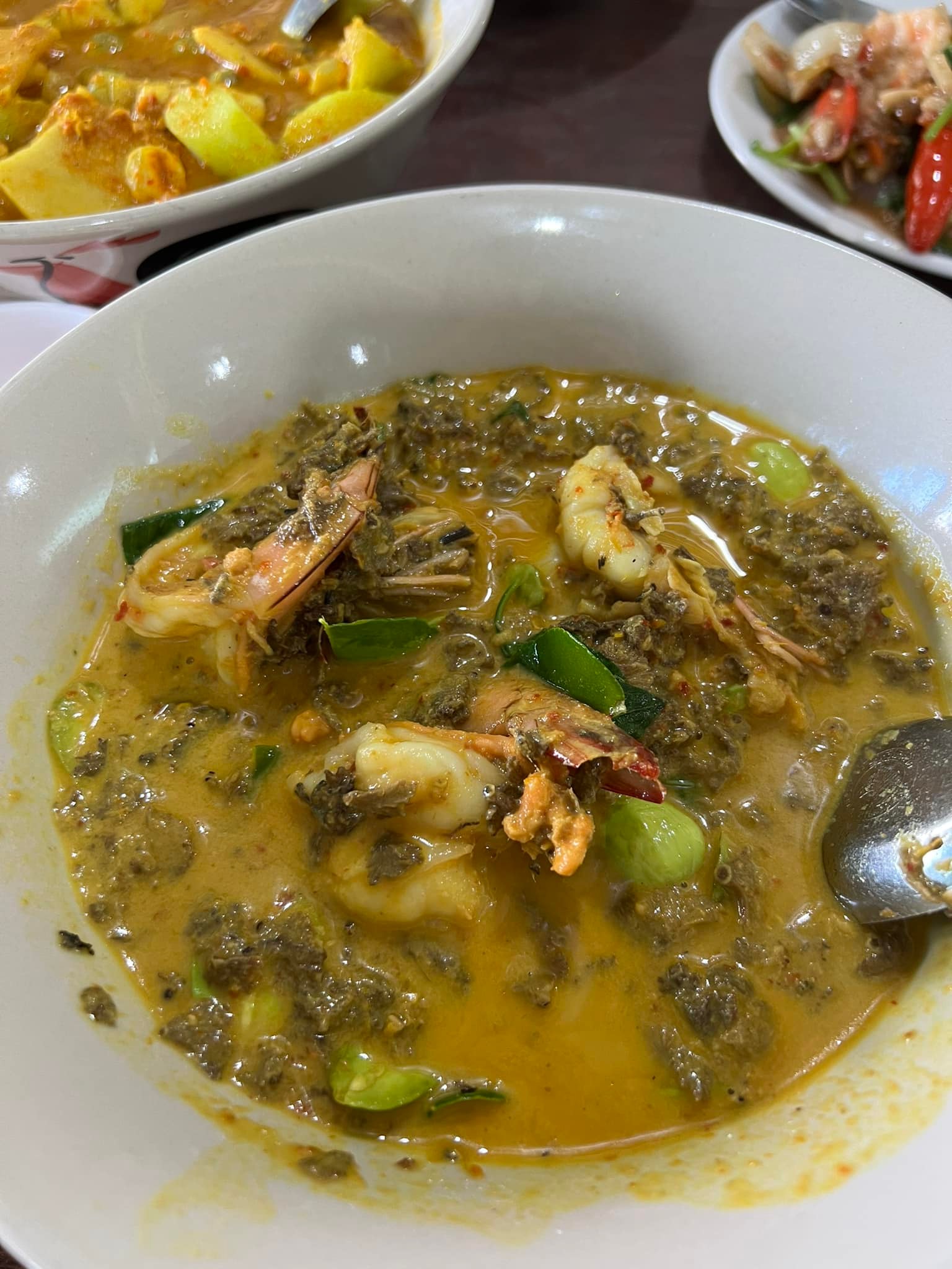 มันโภชนา, เรอดังซีฟู้ด, บ้านเขาหลักซีฟู้ด, ครัวนายอั๊ง เขาหลัก, ครัวมาดาม, เล่าลือ, ครัวผู้พัน เขาหลัก, แปะเถียร เป็ดย่าง เขาหลัก, Peter Pan, เจ๊น้อง ร้านอาหารพื้นเมืองพังงา, KhaoLak Phu View, ครัว หลวงเทน (หรอยที่สุดในเมืองมนุษย์), ครัวน้ำตา