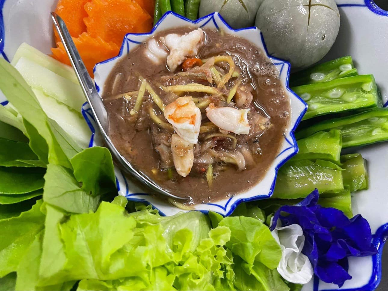 มันโภชนา, เรอดังซีฟู้ด, บ้านเขาหลักซีฟู้ด, ครัวนายอั๊ง เขาหลัก, ครัวมาดาม, เล่าลือ, ครัวผู้พัน เขาหลัก, แปะเถียร เป็ดย่าง เขาหลัก, Peter Pan, เจ๊น้อง ร้านอาหารพื้นเมืองพังงา, KhaoLak Phu View, ครัว หลวงเทน (หรอยที่สุดในเมืองมนุษย์), ครัวน้ำตา