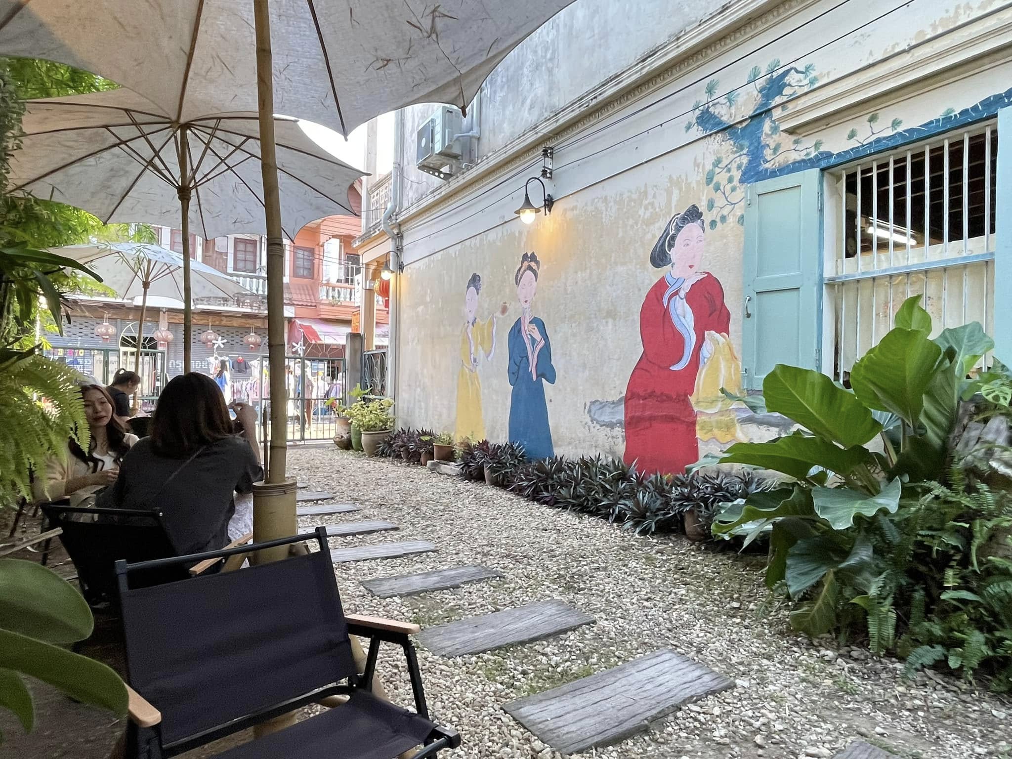 Moungngwezin, หมี่เกี๊ยวมากองต้า ลำปาง, Memory Cafe &amp; Guesthouse, At One กาดกองต้า, ร้านขนมจีนต้นมะดันลำปาง, Pang suree art home