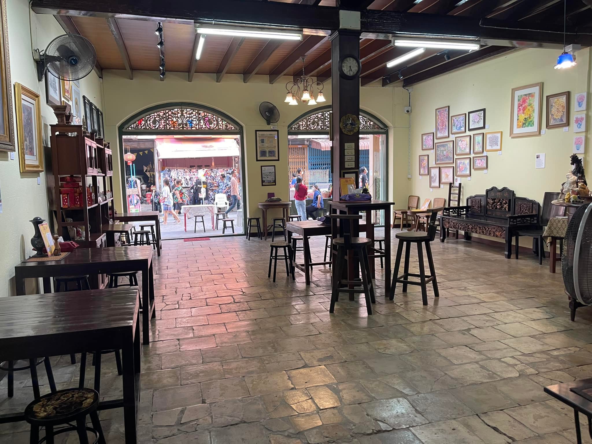 Moungngwezin, หมี่เกี๊ยวมากองต้า ลำปาง, Memory Cafe &amp; Guesthouse, At One กาดกองต้า, ร้านขนมจีนต้นมะดันลำปาง, Pang suree art home