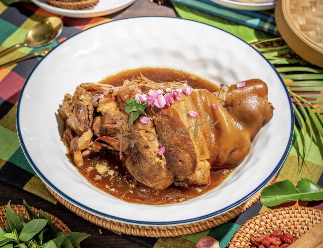 แคลิฟอร์เนียลาบก้อย &amp; เนื้อวัวสด, หลังวัง, เป็ดย่างคูเมือง, ร้านเป็ดย่างคูเมือง เปิดบริการตามปกติ ทุกวัน 08.00-18.00 น., สอบถามเพิ่มเติม โทร. 093-484-8687, จิ้งนำ ขาหมู, ไก่ย่างสีดา, มีไฮมีนา, ร้านอีสาน ประตูนำชัย, บุรีรัมย์เป็ดย่าง, ร้านอาหารตรี คาเฟ่ แอนด์ เรสเตอรองต์, สองพี่น้อง