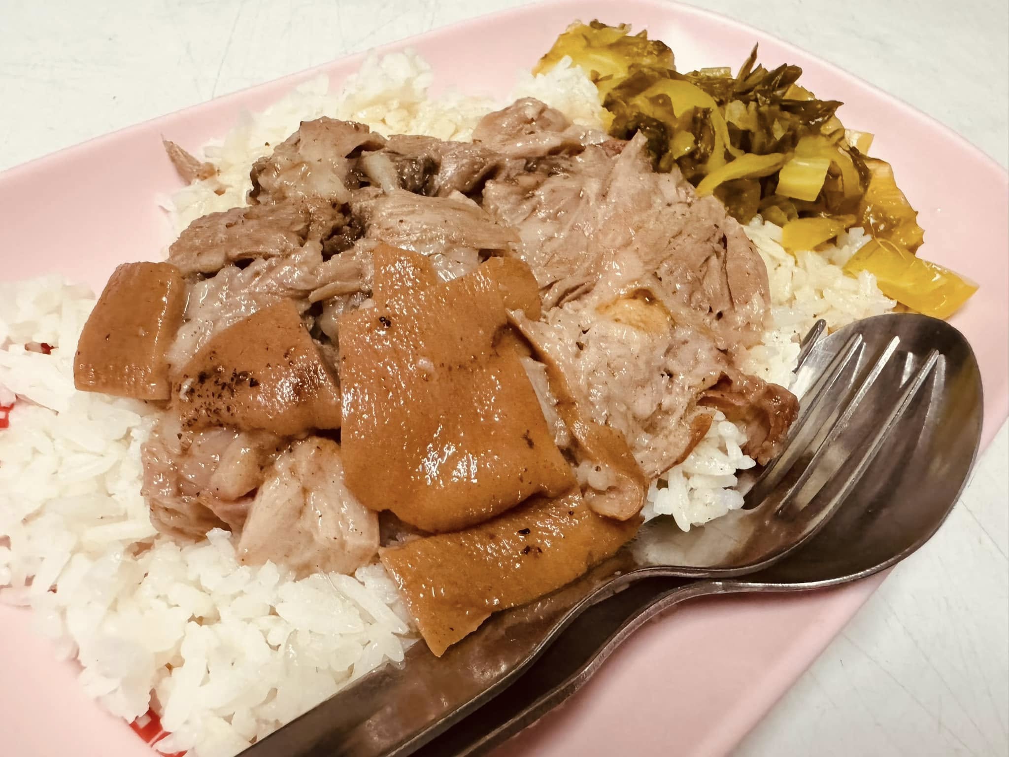 แคลิฟอร์เนียลาบก้อย &amp; เนื้อวัวสด, หลังวัง, เป็ดย่างคูเมือง, ร้านเป็ดย่างคูเมือง เปิดบริการตามปกติ ทุกวัน 08.00-18.00 น., สอบถามเพิ่มเติม โทร. 093-484-8687, จิ้งนำ ขาหมู, ไก่ย่างสีดา, มีไฮมีนา, ร้านอีสาน ประตูนำชัย, บุรีรัมย์เป็ดย่าง, ร้านอาหารตรี คาเฟ่ แอนด์ เรสเตอรองต์, สองพี่น้อง