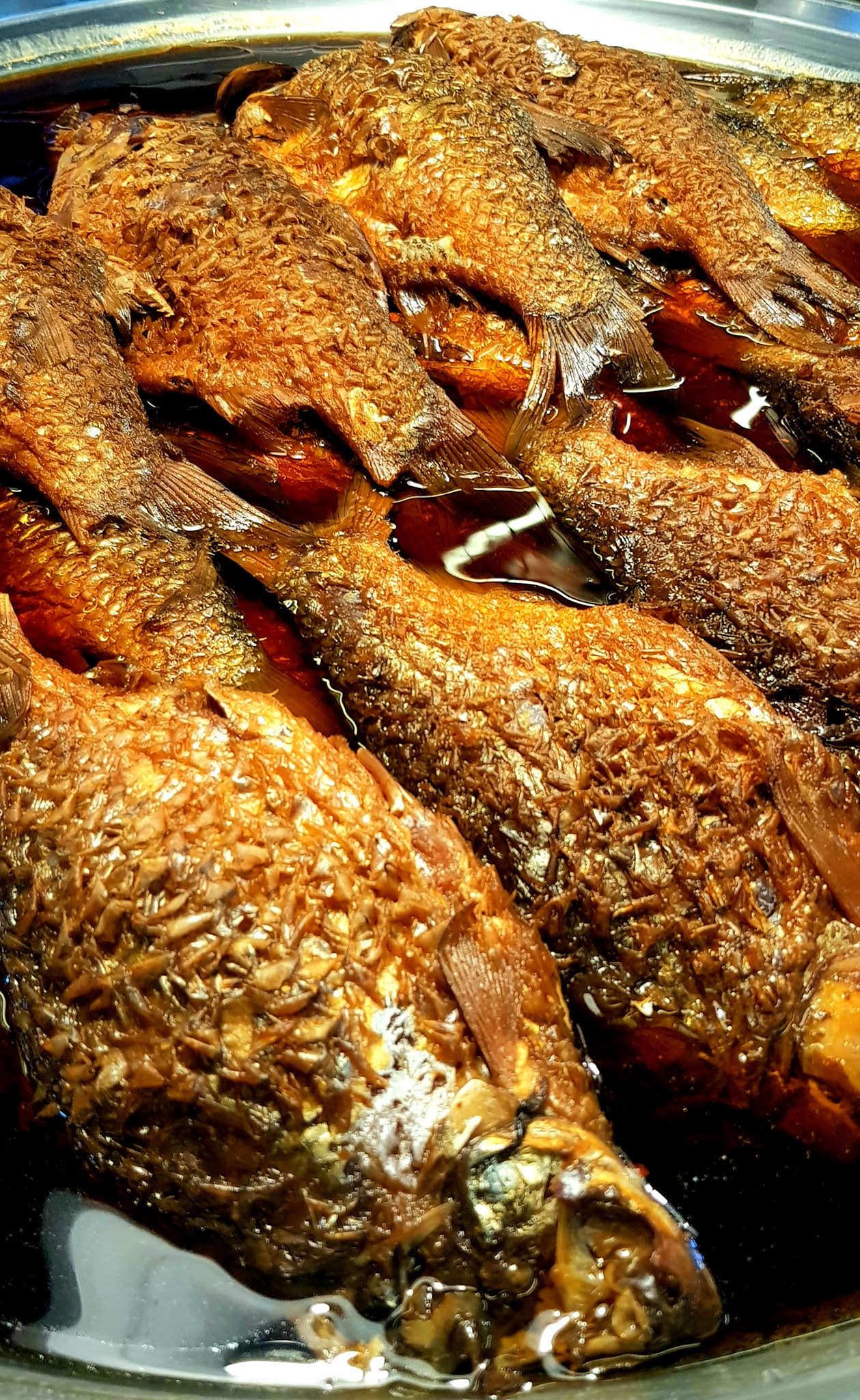 เป็ดพะโล้นายหนับ ตลาดน้ำดอนหวาย, ปังพอนด์_ดอนหวาย, ครัวบ้านเตี่ย ตลาดน้ำวัดดอนหวาย, แพสุวรรณรัตน์ ตลาดริมน้ำดอนหวาย, เป็ดพะโล้นายโอ, เพชรเบเกอรี่, ปลาต้มเค็มป้าต้อย (ตลาดดอนหวาย), ขนมชั้น แสงดาว, ตลาดริมน้ำวัดดอนหวาย จ.นครปฐม, ร้านขนมสอดไส้ผู้พัน - ตลาดน้ำดอนหวาย, ขนมหวานเจ๊โส่ย..ตลาดดอนหวาย, ศรียาภัย ไอศครีมกะทิสด, ขนมตาลป้าไข่, ขนมไทย เจิมทอง ตลาดดอนหวาย, ร้านขนมมุสลิมโบราณ786 ขนมฝักบัว, ขนมเบื้องญวน ขนมหม้อแกงถั่ว, ไข่เค็มป้ายม, นิด หมี่กรอบมันกุ้ง, ร้านกวยจั๊บนายตือ ดอนหวาย