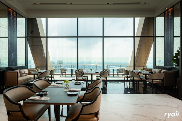 Level 50 by SEE FAH, Siam Yacht Club, Blue Sky, at Centara Grand, Mezzaluna Restaurant