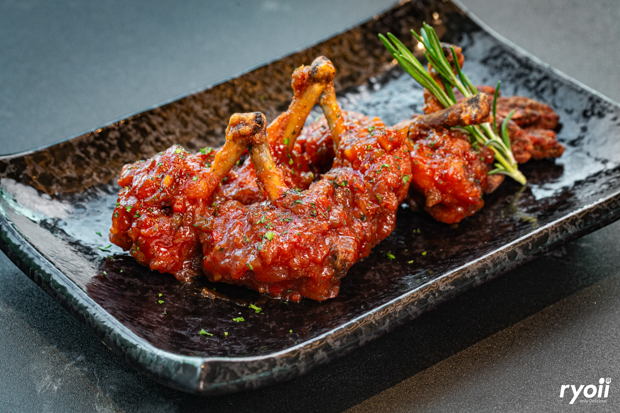 Level 50 by SEE FAH, Siam Yacht Club, Blue Sky, at Centara Grand, Mezzaluna Restaurant