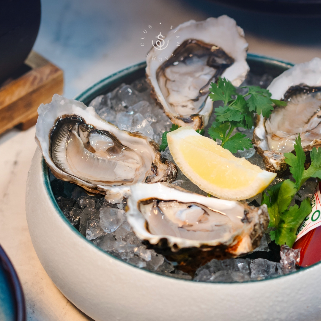 Level 50 by SEE FAH, Siam Yacht Club, Blue Sky, at Centara Grand, Mezzaluna Restaurant