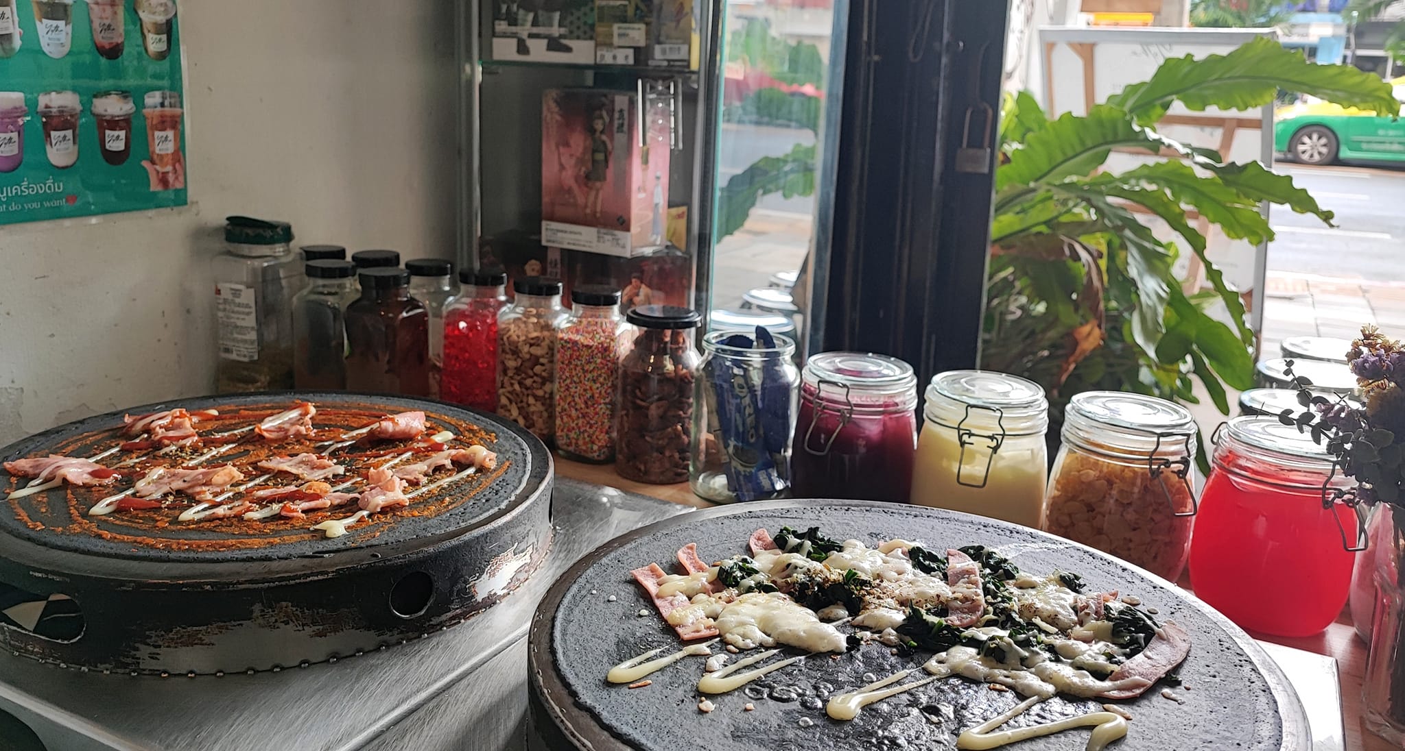 Phumjai Crepe • ภูมิใจเครป, เครปเย็นโครตไส้ ตลาดอินดี้ปิ่นเกล้า, เครปบุฟเฟต์ สายไหมอเวนิว, ร้านป้านายเครปเย็น I creamy crepe, เครปเย็น หน้าวัง, เครปเย็น โทสต์ ร้านป้อนคำหวาน กรู๊ฟมาร์เก็ต, YOTHA CREPE, เครปสมหวัง, Olino Crepe &amp; Tea