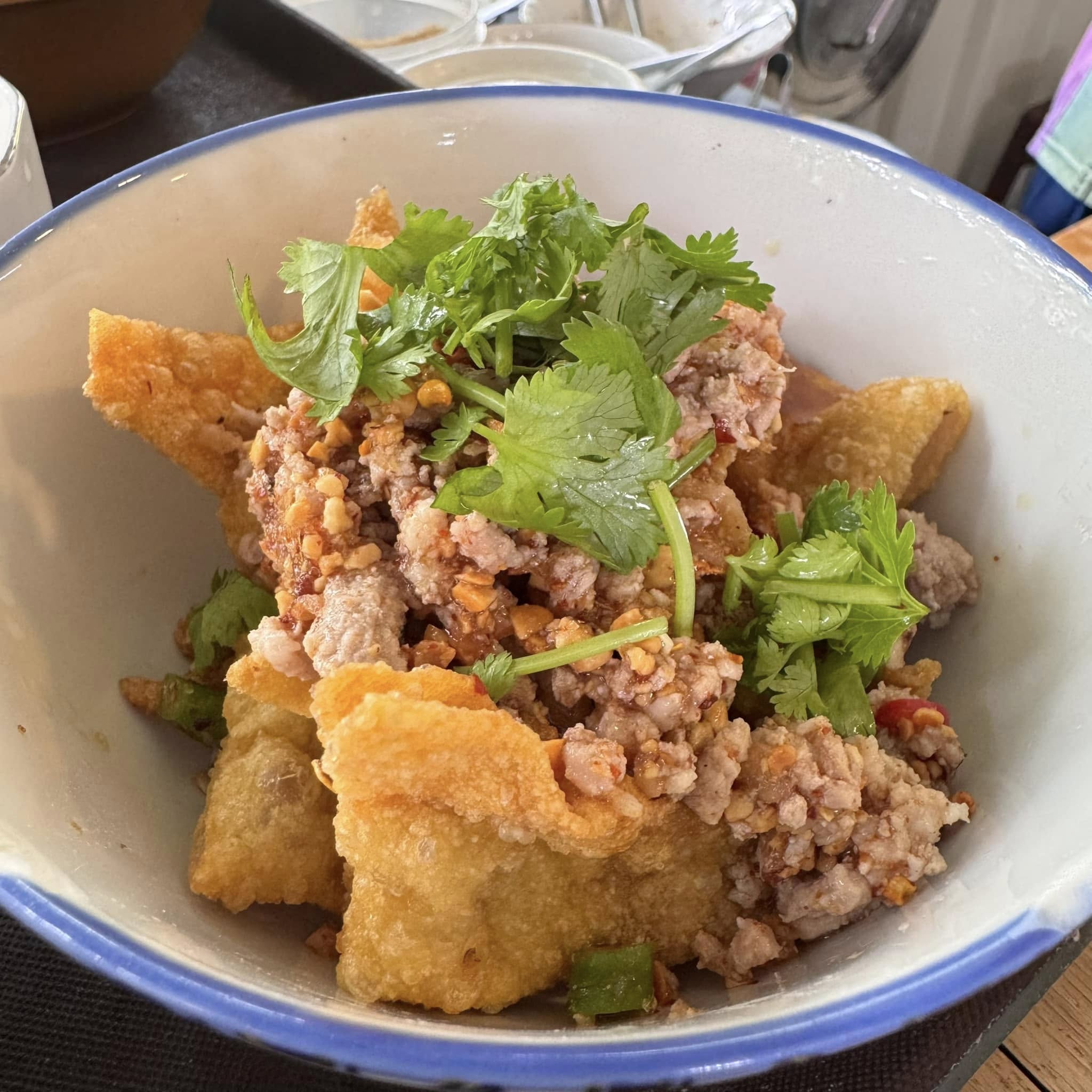 ก๋วยเตี๋ยวเกี๊ยว นายกุลรสนัว, เฮียไช้ ก๋วยเตี๋ยวต้มยำหมูบะช่อ, นัวโภชนา, Maekunkha, ก๋วยเตี๋ยวหมูป้าน้อยดินแดง แฟลต ช.3, ลุงเอสเตี๋ยวหมูต้มยำ, ก๋วยเตี๋ยวต้มยำหมูบะช่อ มาม่าหม้อไฟ เฮียจู๋-ลาดพร้าว71, ก๋วยเตี๋ยวตรอกโรงหมู, ก๋วยเตี๋ยวเอี่ยมน้อย, เจริญเส้น 查龙森, ทีเด็ด ก๋วยเตี๋ยวต้มยำหมูเด้งโบราณ, เป็นหนึ่ง ก๋วยเตี๋ยวต้มยำ เย็นตาโฟ, เล็กใหญ่ ก๋วยเตี๋ยวต้มยำโบราณ, แม่แสตมป์ก๋วยเตี๋ยวต้มยำหมูสับโบราณ, เปลว ก๋วยเตี๋ยวต้มยำ, ก๋วยเตี๋ยวต้มยำกากหมูสูตรโบราณ คลองเตย, ก๋วยเตี๋ยวต้มยำโบราณพ่อสนิท, เตี๋ยวตือ, 2พี่น้อง ก๋วยเตี๋ยวต้มยำ, พะเยาว์ก๋วยเตี๋ยวโบราณ, บ้านบุญรักษาก๋วยเตี๋ยวต้มยำโบราณ, ก๋วยเตี๋ยวต้มยำพันรี, ลุงเอ๋ก๋วยเตี๋ยวต้มยำโบราณ by plerm cup, เจ้าเจ็ด รวมโชค, ปรารีย์ ก๋วยเตี๋ยวต้มยำชามหมูเด้ง, ครัวเส้นแกงร้อน ก๋วยเตี๋ยวต้มยำ&อาหารตามสั่ง, ก๋วยเตี๋ยวหมูต้มยำมะนาวเจ็กพวง, เฮียบิ๊กห้าหม้อ