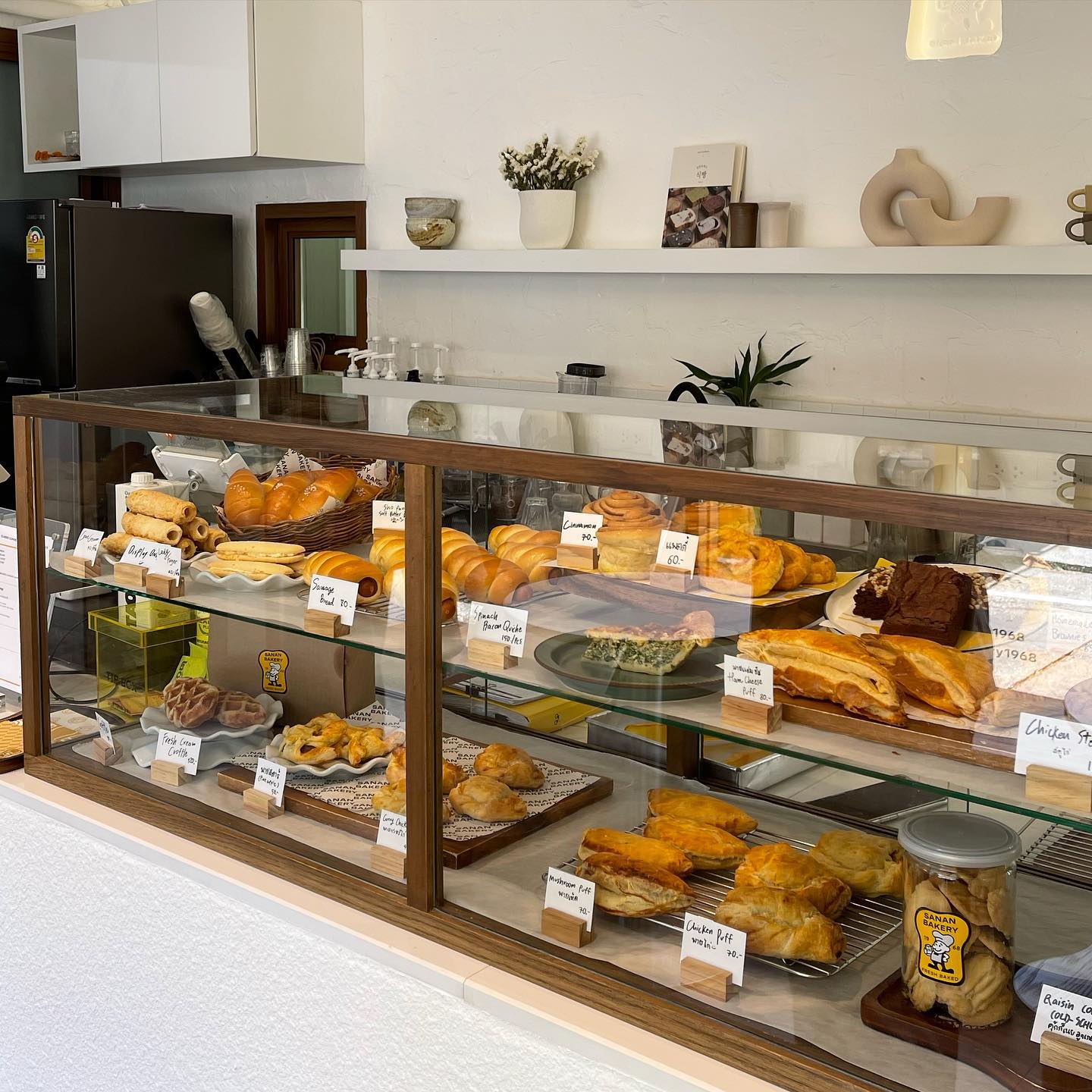 ครัวอัปสรพรีเมียม, สุดใจ ไก่ย่าง ส้มตำ อ.ต.ก., ​เฝอ เฝอ - Pho Pho, ขนมไทยเก้าพี่น้อง, Peaktellers