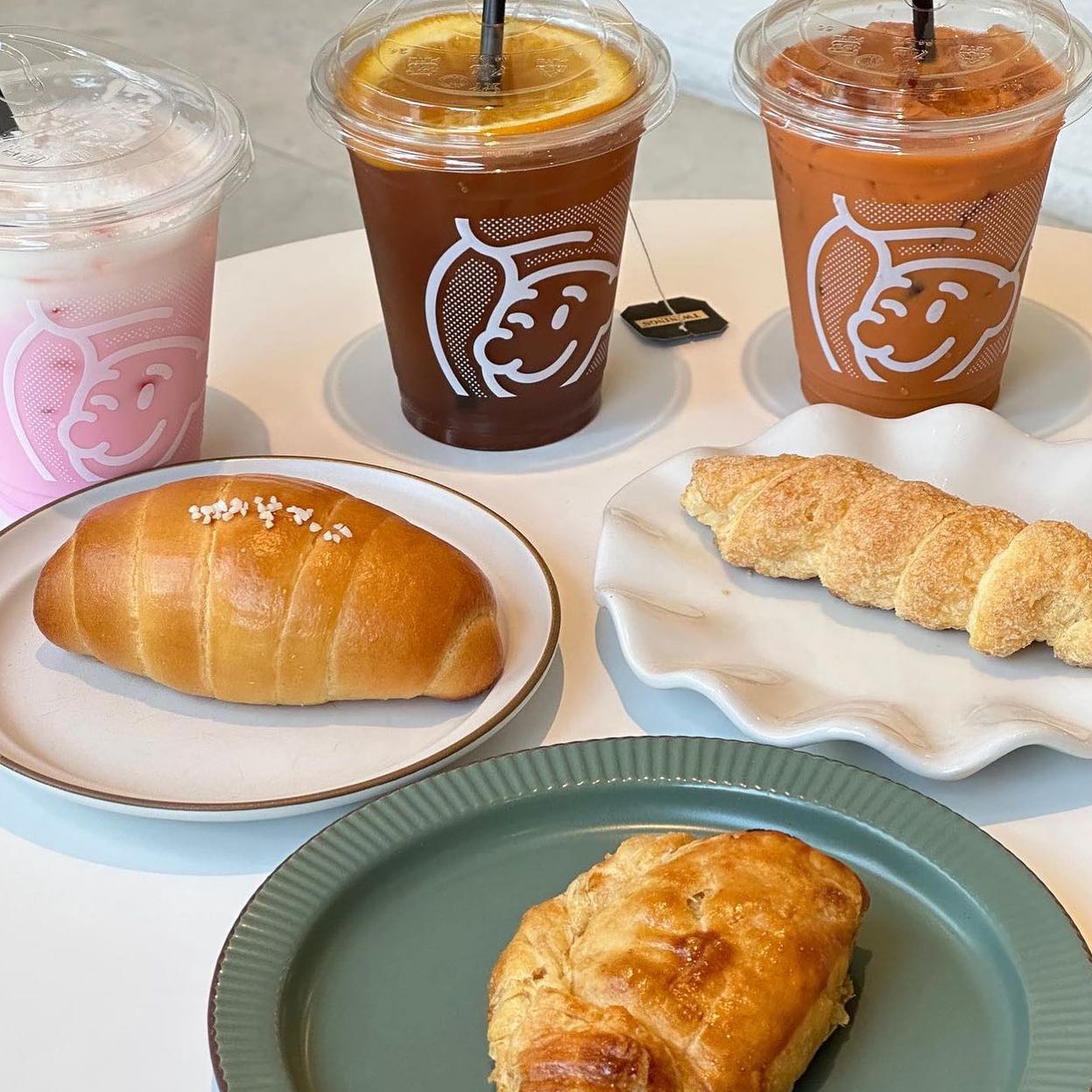 ครัวอัปสรพรีเมียม, สุดใจ ไก่ย่าง ส้มตำ อ.ต.ก., ​เฝอ เฝอ - Pho Pho, ขนมไทยเก้าพี่น้อง, Peaktellers