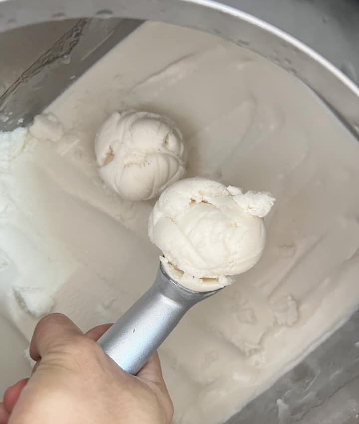 มหาชัยไอศกรีม, พัชชาไอศครีมกะทิ, หวานลิ้นไอติมทรงเครื่อง, M'scream, ฟู่ฟู่ ไอติมกะทิ, ไผ่ทองไอสครีม, ไอศกรีมทิพย์รส