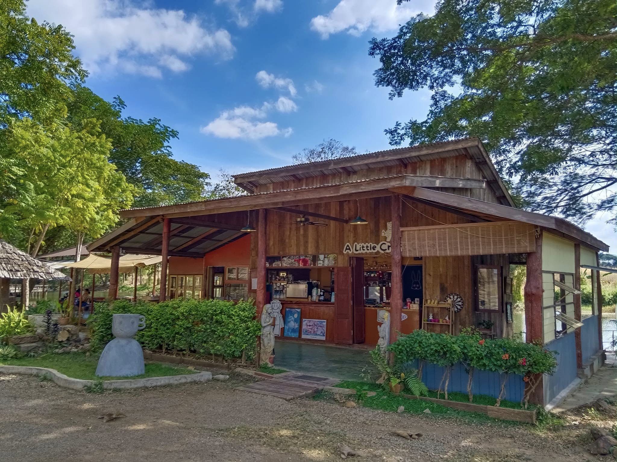 Simple Things, Mindset Cafe, GIVEANDTAKE Cafe House, เถียงนา Coffee and Bakery Farm, TARA Kaffee&amp;Patisserie', Mood Cafe, View doi Coffee Home, One Day One Cafe', สวนพร้าว คาเฟ่, A Little Craft Cafe, Braverly, สวนป่าตากา คาเฟ่, SOON CAFE, Ava Cafe’, Charfinn cafe’, PlumucH, Harmonica 2, River Bar Cafe, Chavee Cafe, TonTong Cafe, สวนเหนือกาแฟ, Diff desofto, สายหวานคาเฟ่, Kyoto Shi Cafe, DRIP GAN, Move on - มูฟออน