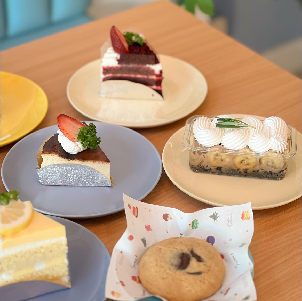 Simple Things, Mindset Cafe, GIVEANDTAKE Cafe House, เถียงนา Coffee and Bakery Farm, TARA Kaffee&amp;Patisserie', Mood Cafe, View doi Coffee Home, One Day One Cafe', สวนพร้าว คาเฟ่, A Little Craft Cafe, Braverly, สวนป่าตากา คาเฟ่, SOON CAFE, Ava Cafe’, Charfinn cafe’, PlumucH, Harmonica 2, River Bar Cafe, Chavee Cafe, TonTong Cafe, สวนเหนือกาแฟ, Diff desofto, สายหวานคาเฟ่, Kyoto Shi Cafe, DRIP GAN, Move on - มูฟออน