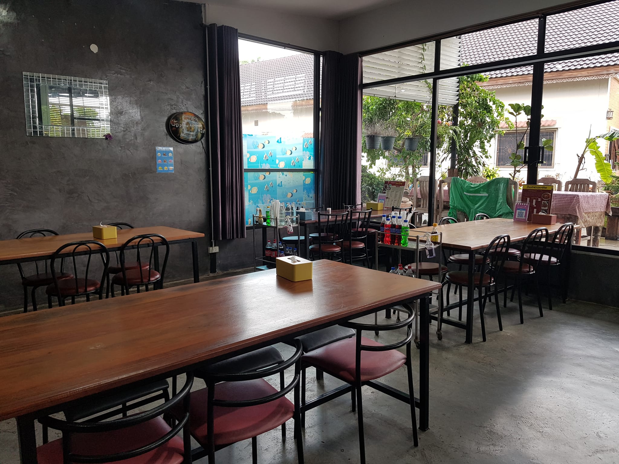 ข้าวเปิ๊ปยายเครื่อง, กับข้าวกับปลา, สินวนา, เฟื่องฟ้า, บ้านครูอิ๋ว, สิบสองหน่วยตัด, ร้านอาหารลุงจ้อย สุโขทัย, ก๋วยเตี๋ยวสุโขทัย ไม้กลางกรุง, Pizza House, Phum Phor ภูมิพ่อ, รักชาติ พาเพลิน ศรีสำโรง, ณ โขทัย, กุ๊กเหมียน, ป้าอ้วนหมูจุ่ม 2