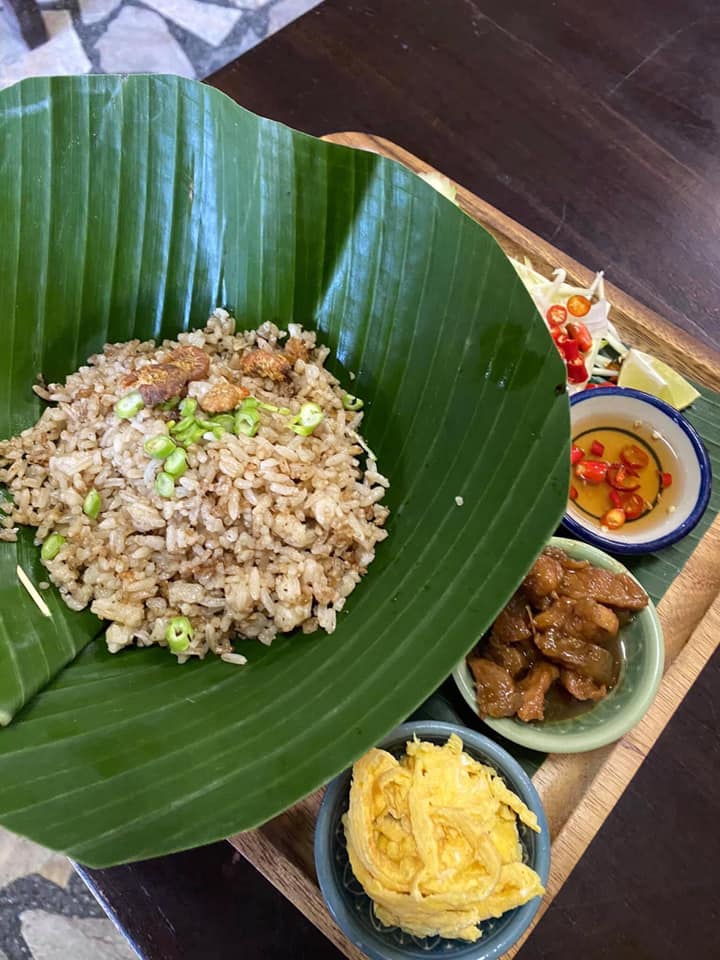 ข้าวเปิ๊ปยายเครื่อง, กับข้าวกับปลา, สินวนา, เฟื่องฟ้า, บ้านครูอิ๋ว, สิบสองหน่วยตัด, ร้านอาหารลุงจ้อย สุโขทัย, ก๋วยเตี๋ยวสุโขทัย ไม้กลางกรุง, Pizza House, Phum Phor ภูมิพ่อ, รักชาติ พาเพลิน ศรีสำโรง, ณ โขทัย, กุ๊กเหมียน, ป้าอ้วนหมูจุ่ม 2